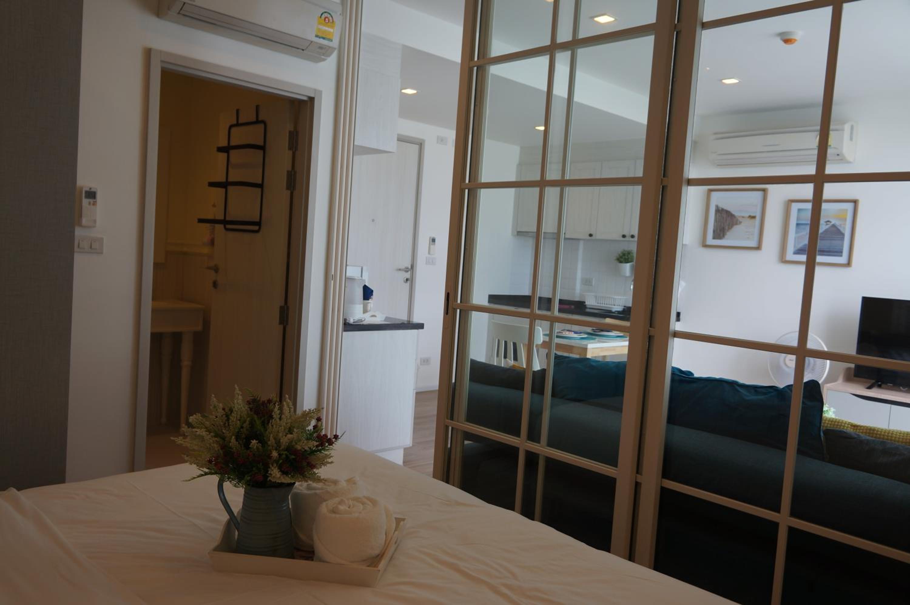 Apartment - Photo 10