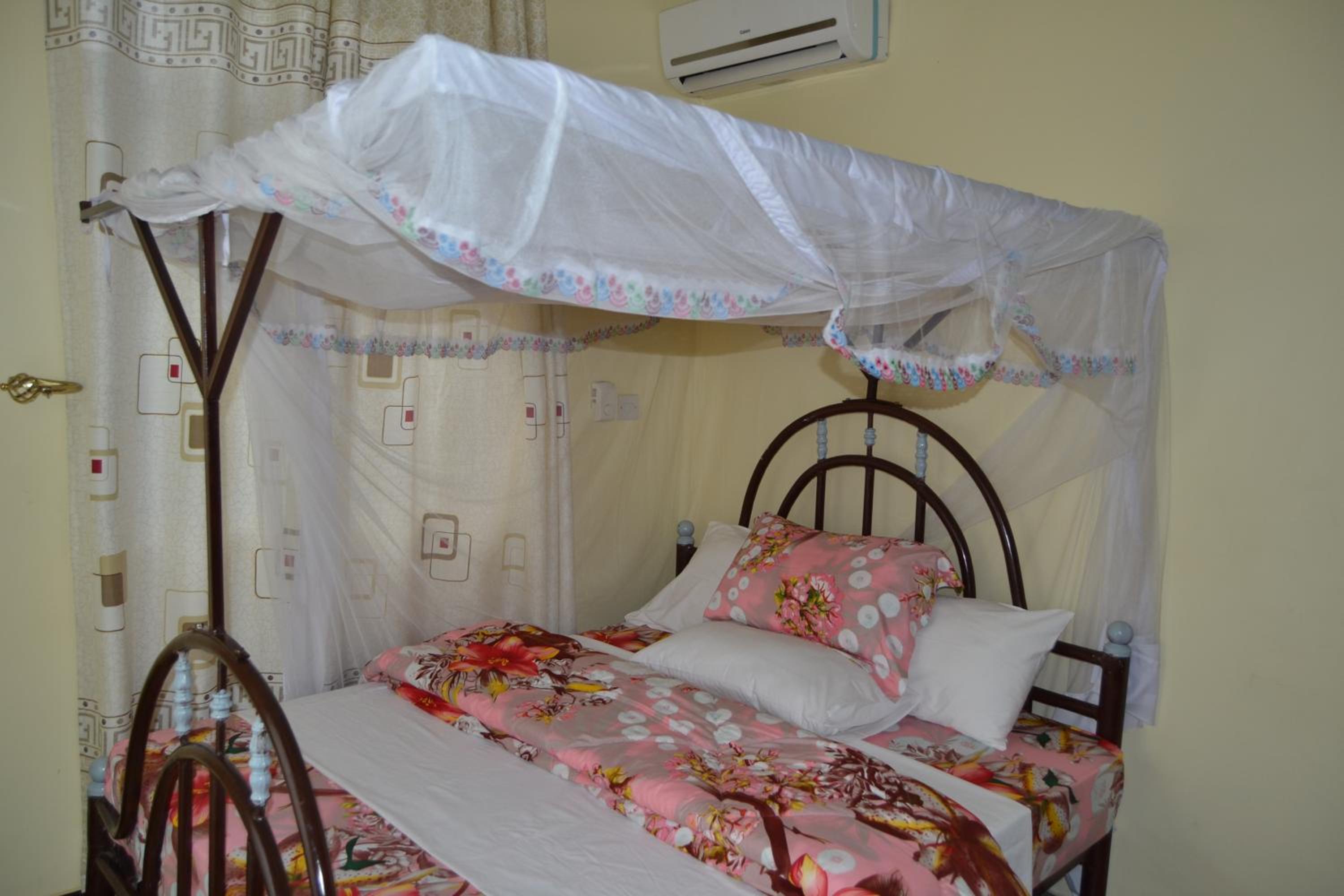 Double Room with Private Bathroom photo 1