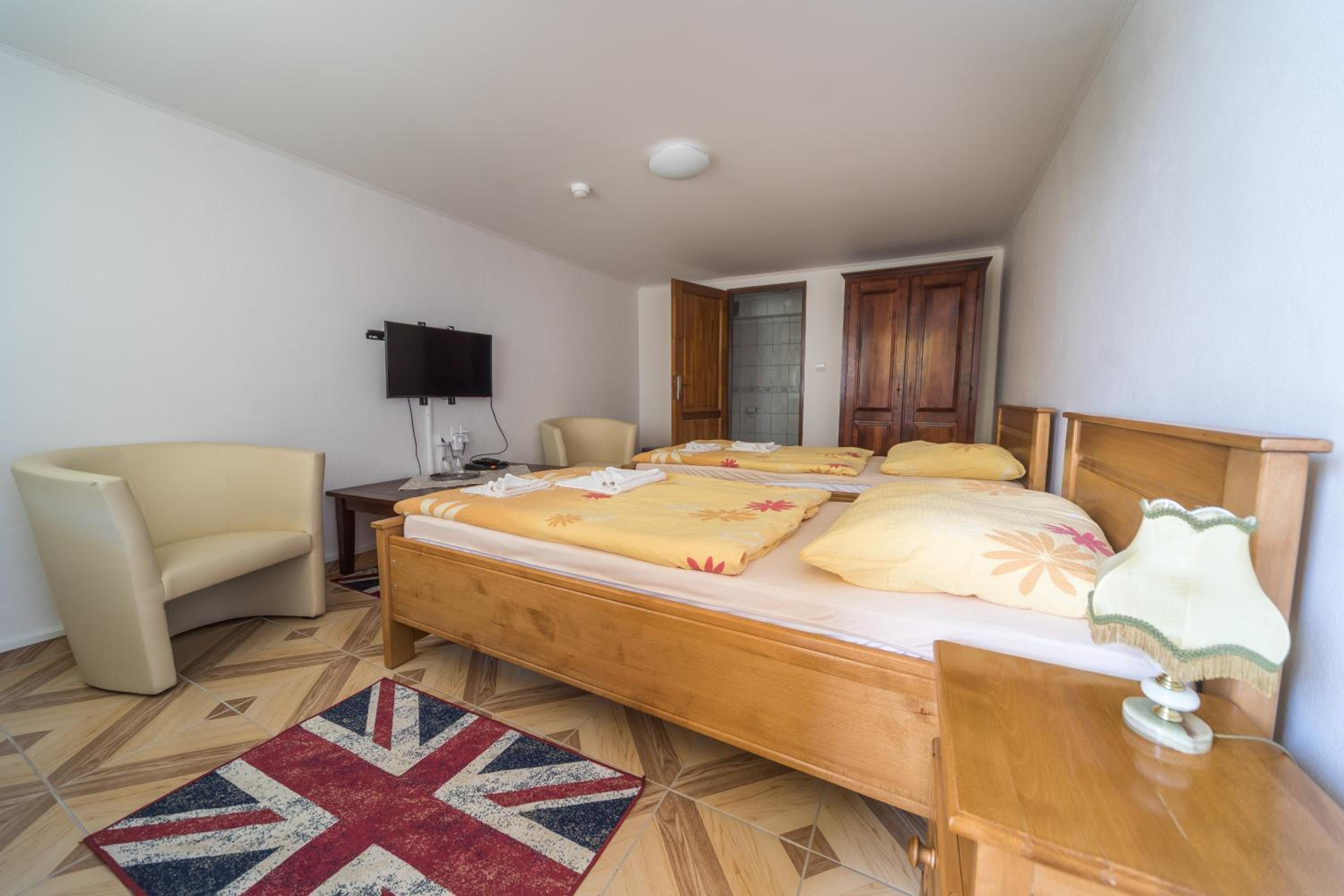 Double or Twin Room - Disability Access photo 1
