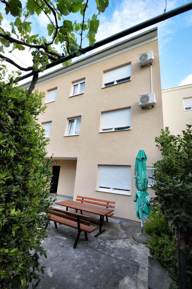 Double Room with Garden View - Photo 18