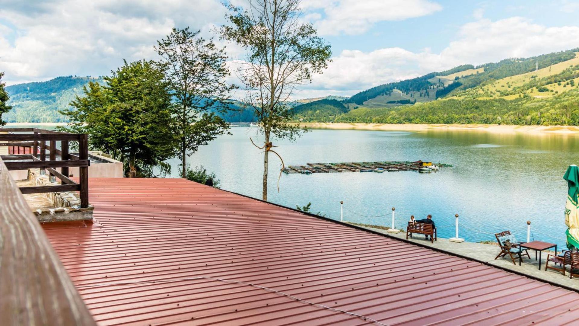 Double Room with Lake View photo 3