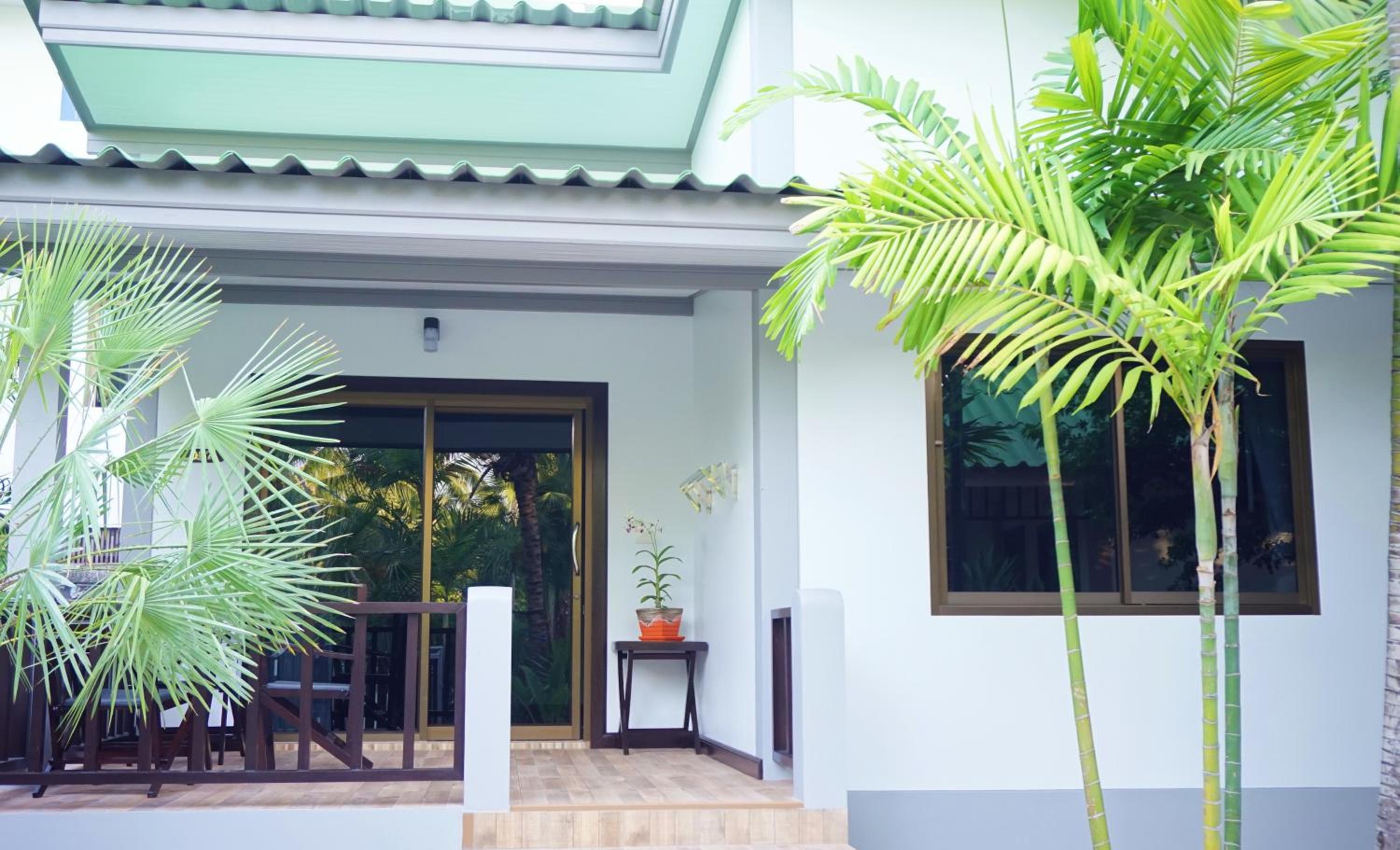 Family Bungalow - Photo 2