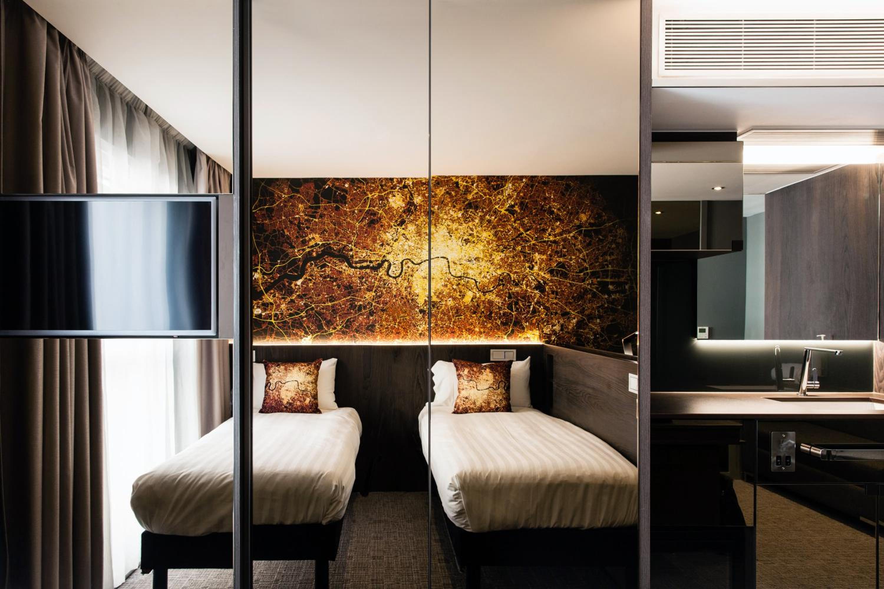 Luma Twin room photo 2