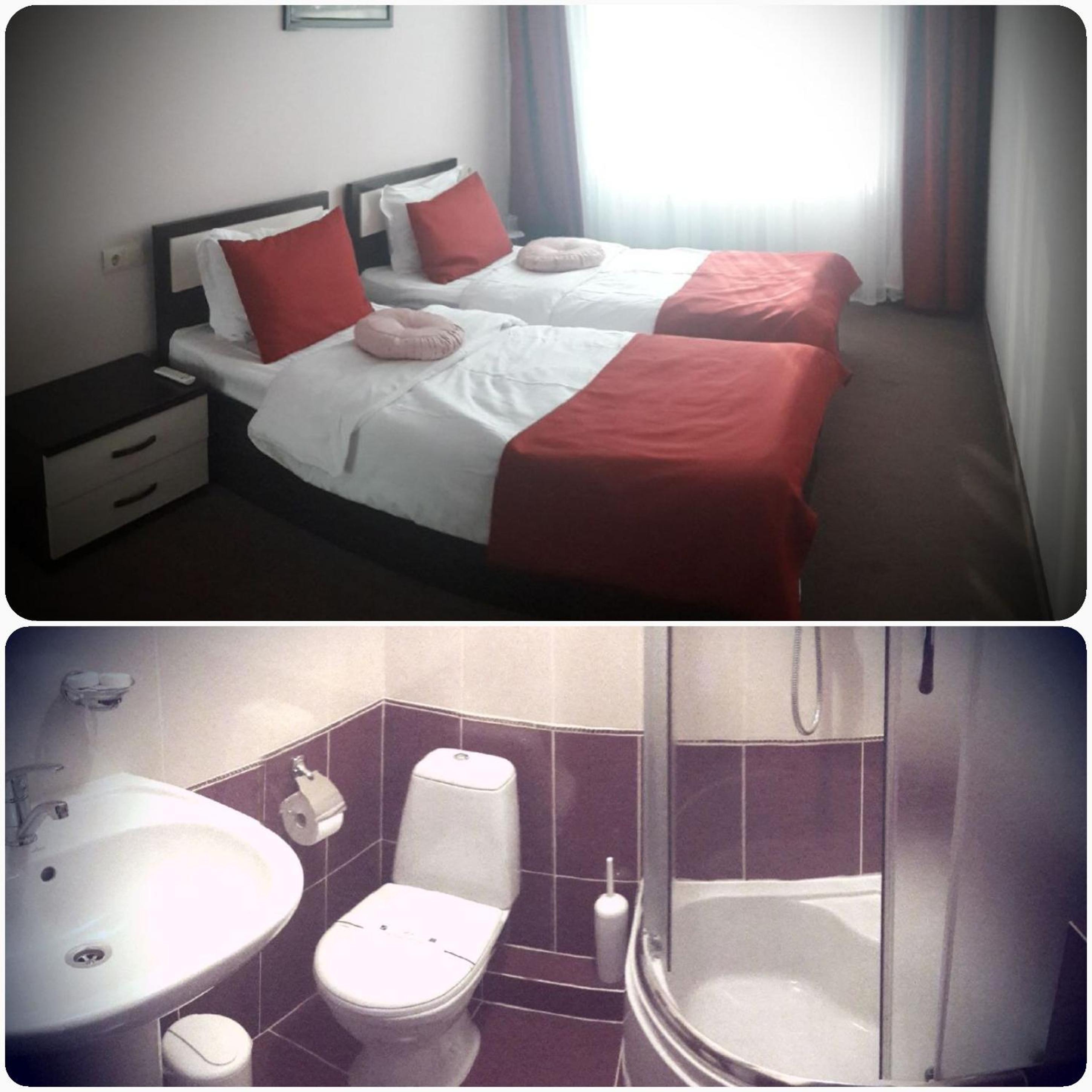 Standard Double or Twin Room photo 1