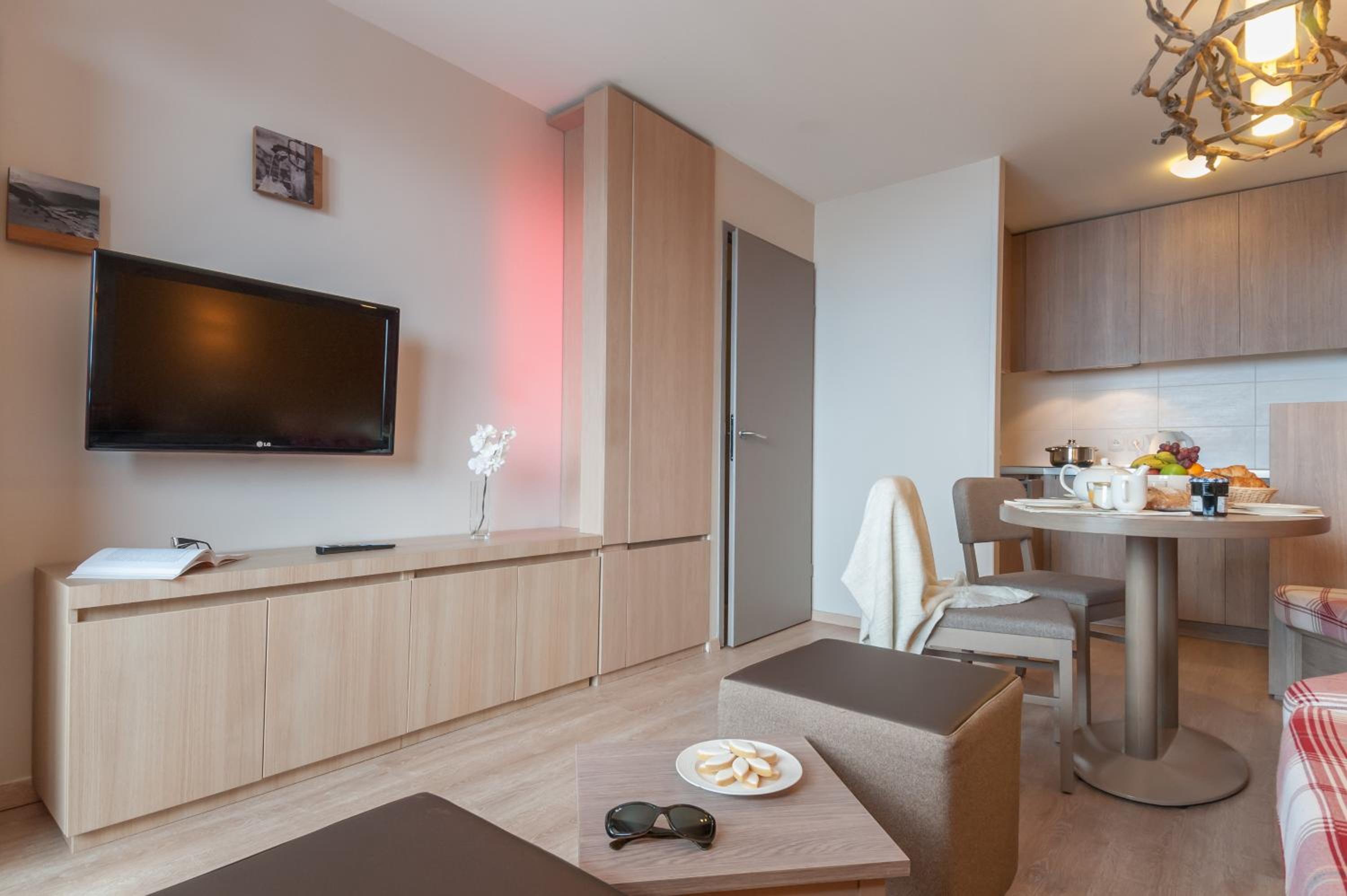 One-Bedroom Apartment with balcony (4 People) photo 1