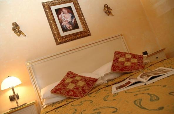 Economy Double Room photo 3
