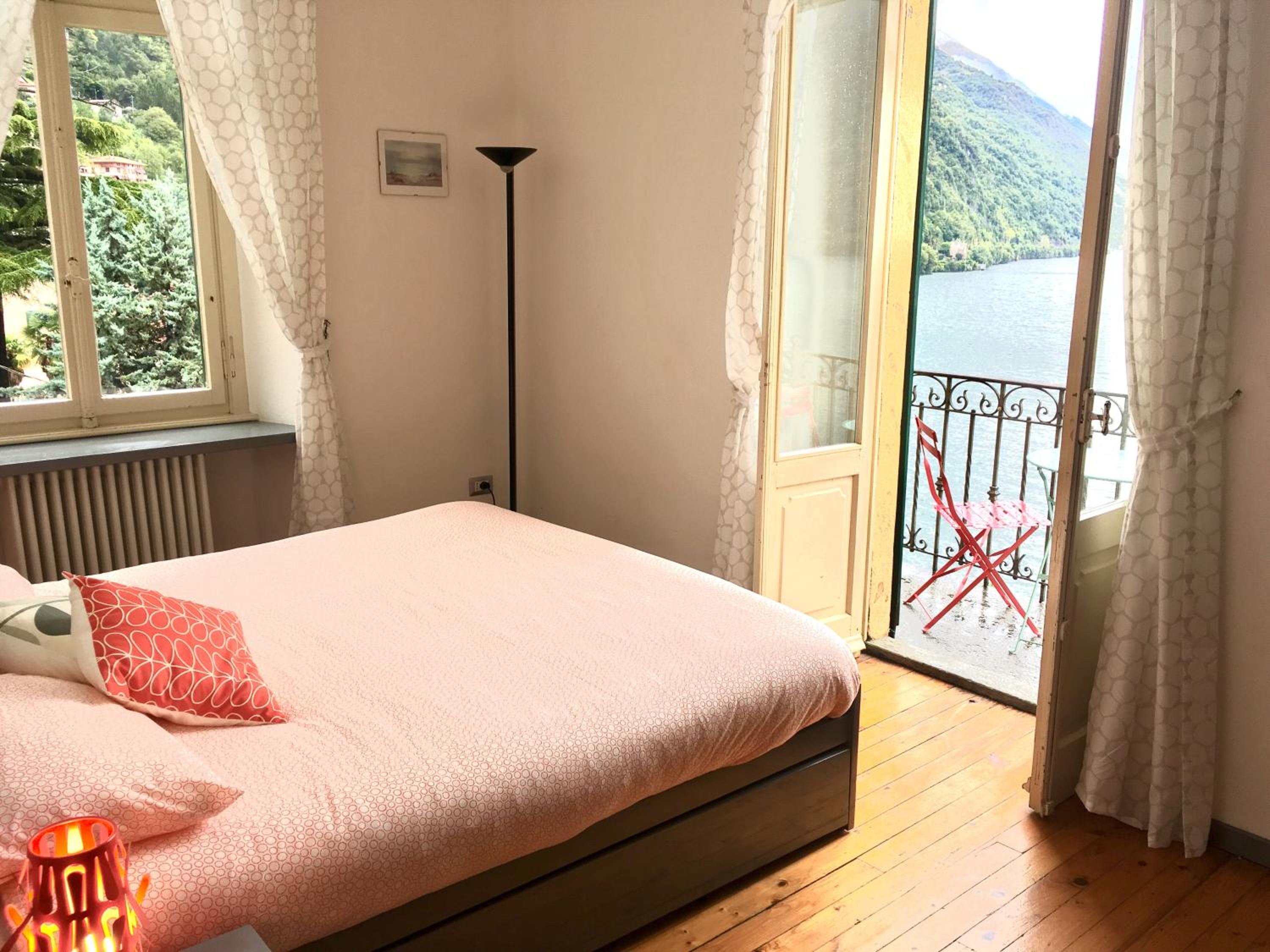 Apartment With Lake View photo 1