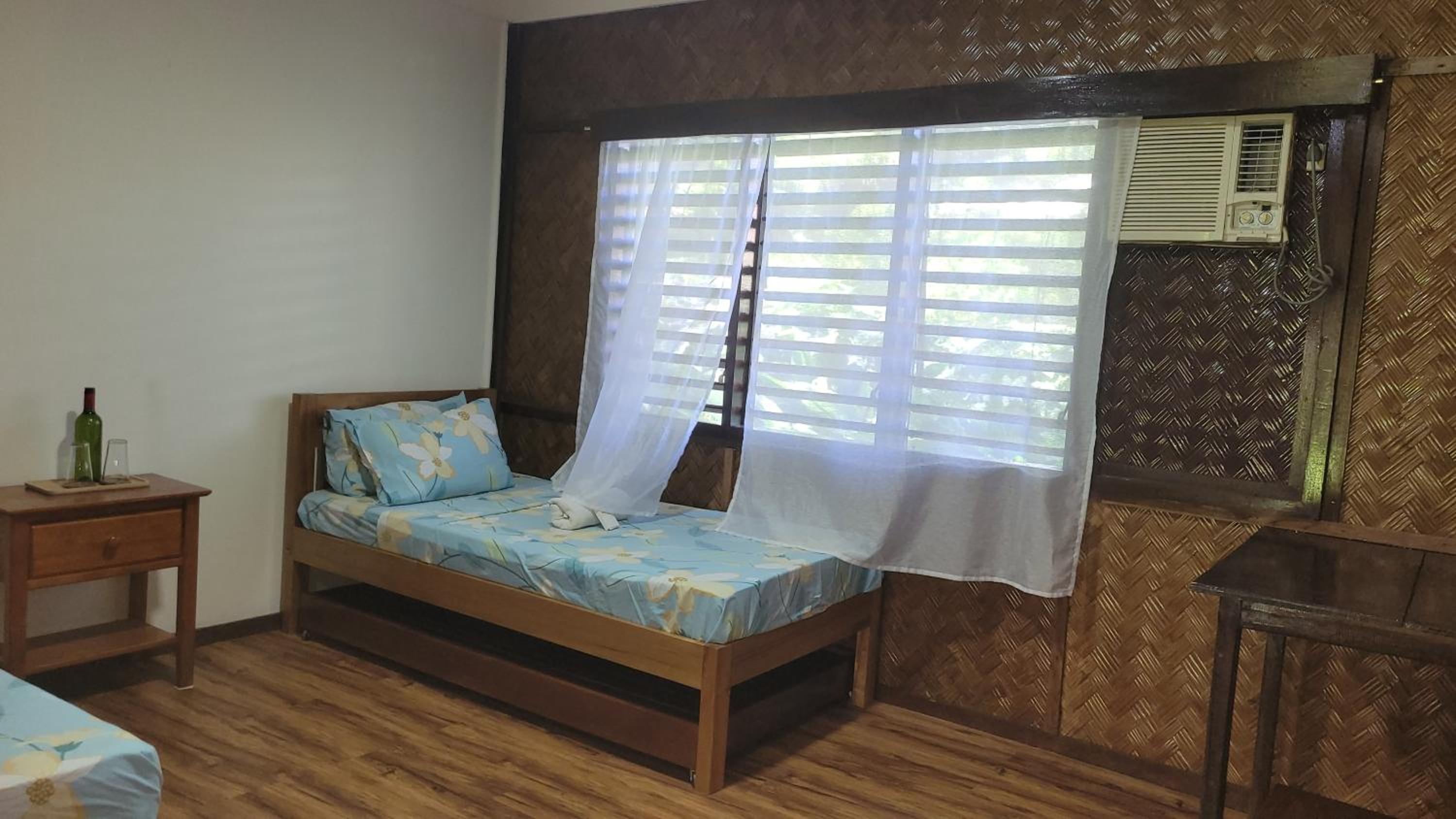 Budget Twin Room photo 3