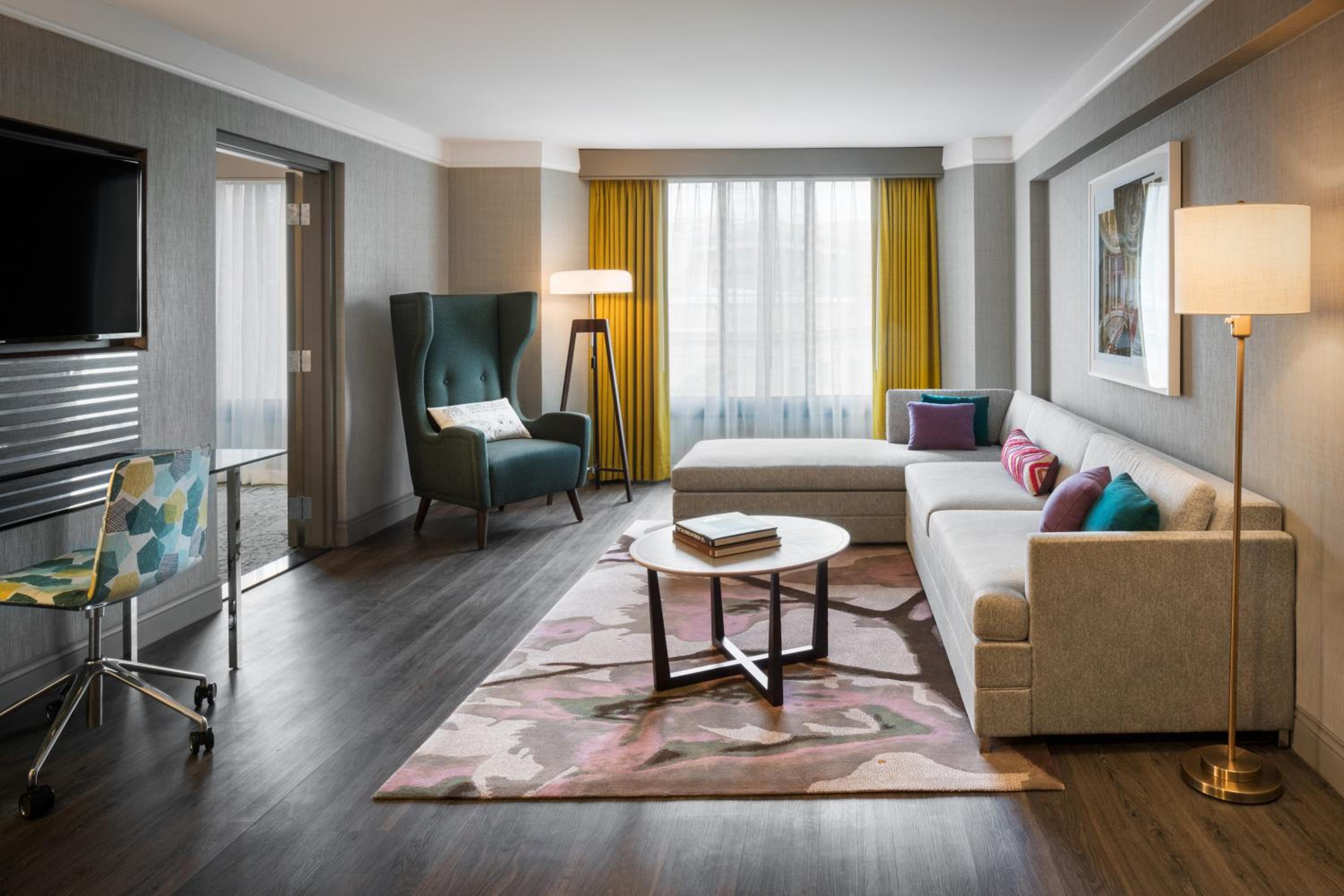 One Bedroom Suite  - Photo 2