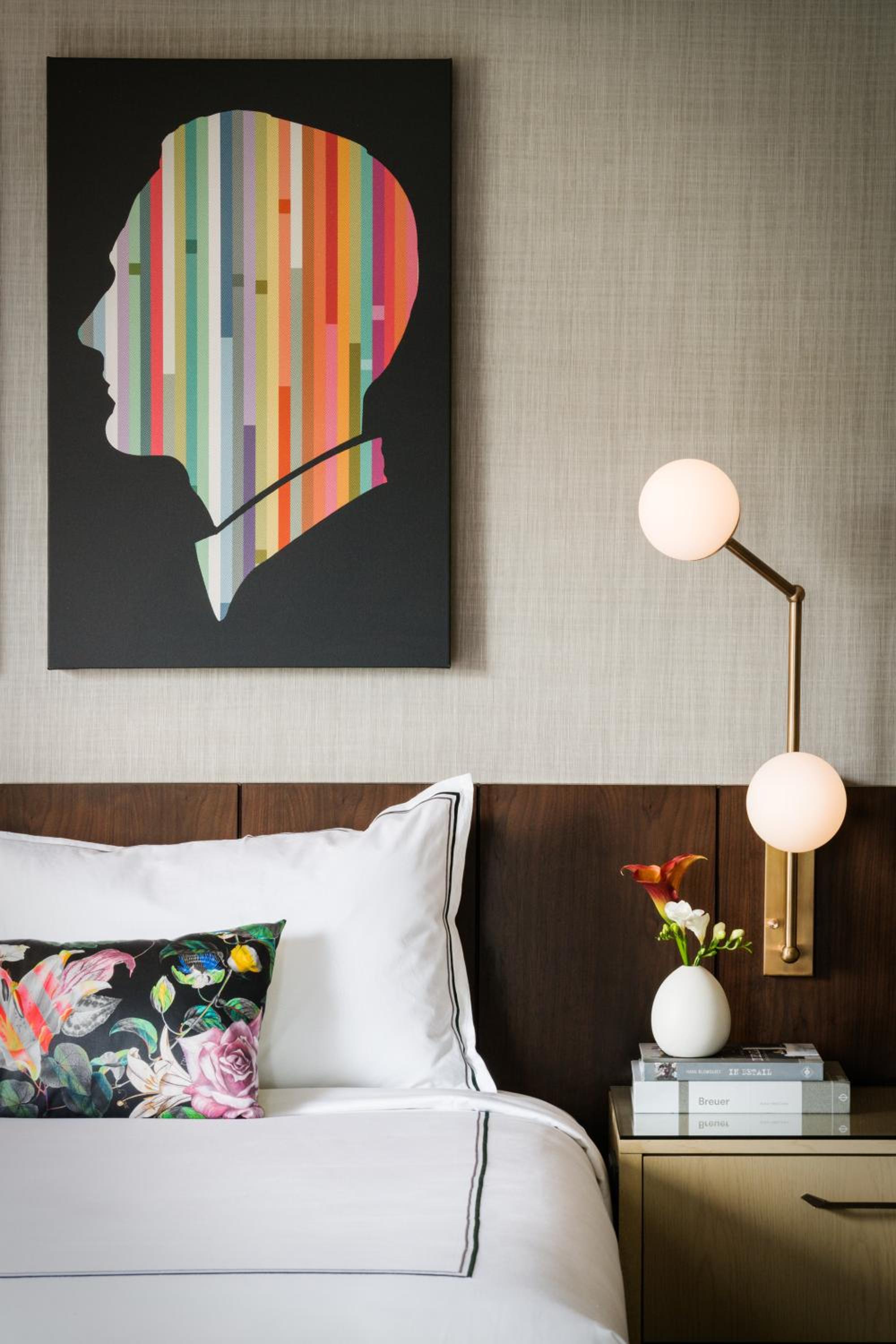 King Bed - Photo 3