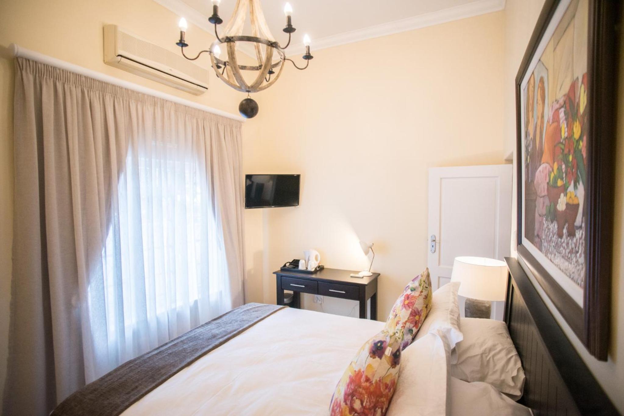 Luxury Double Bedroom - Photo 5