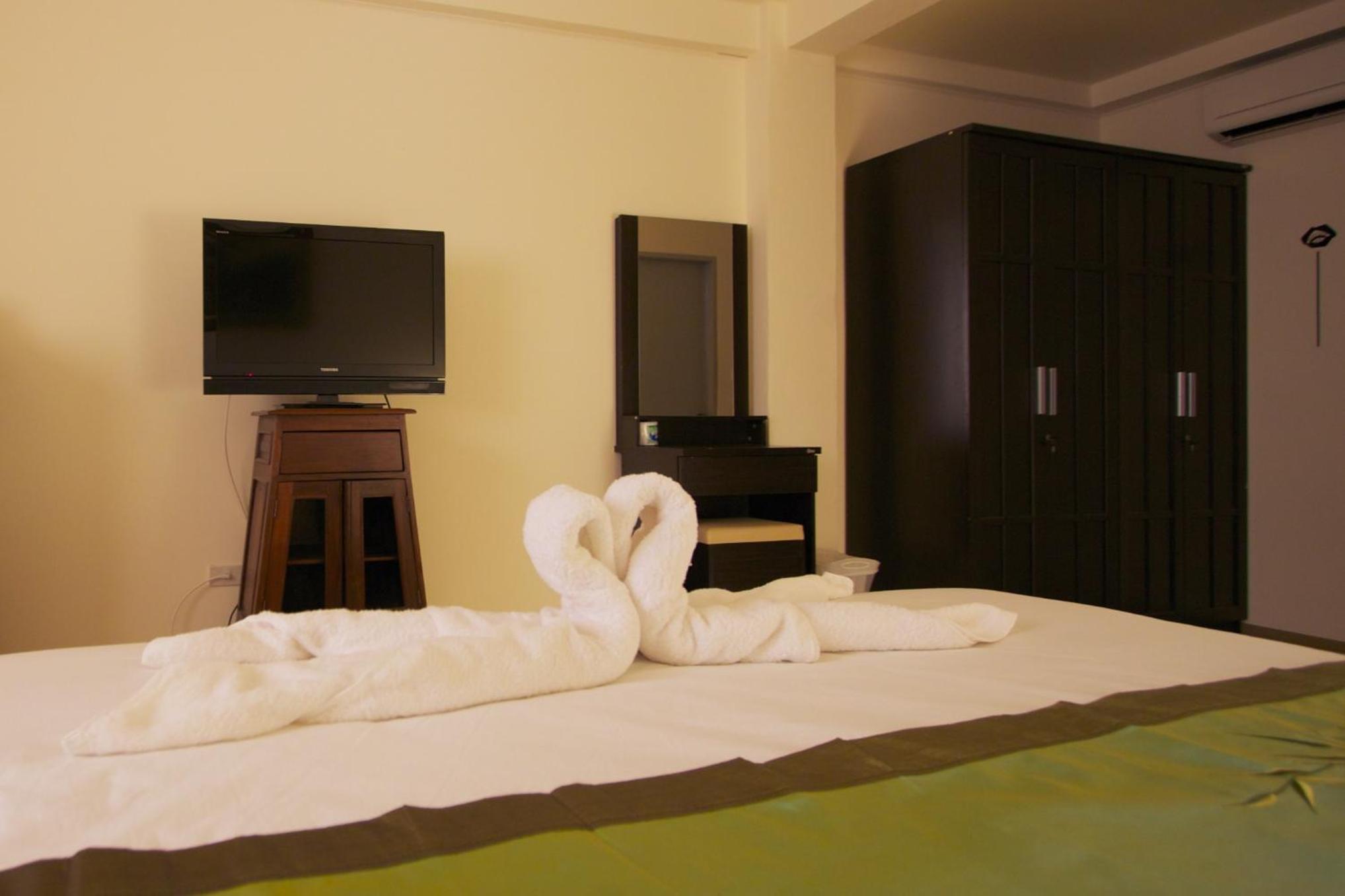 Deluxe Double Room photo 3