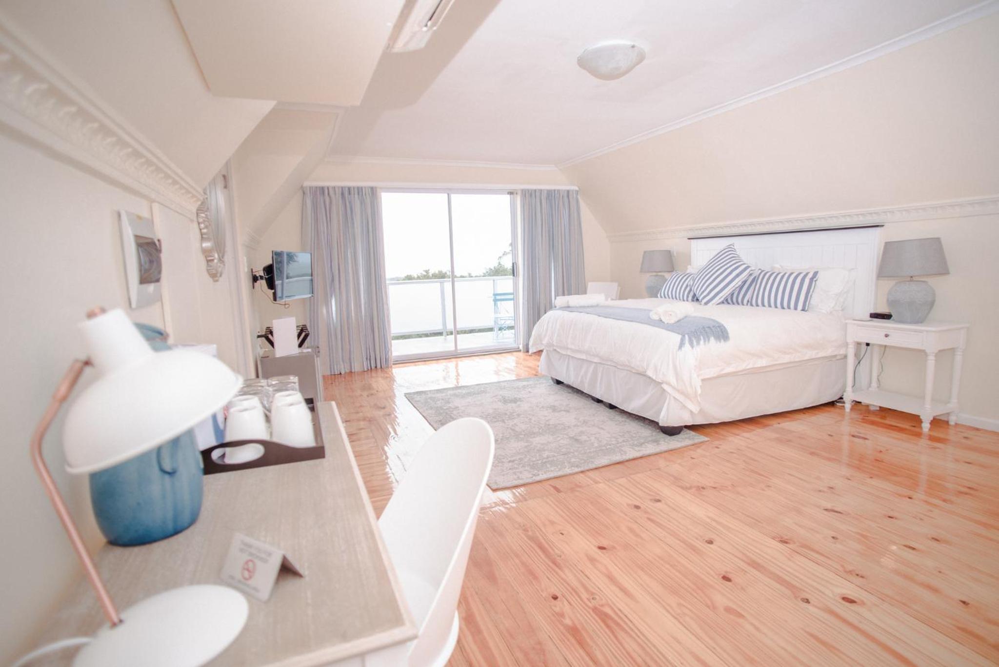 Family Room - Photo 12