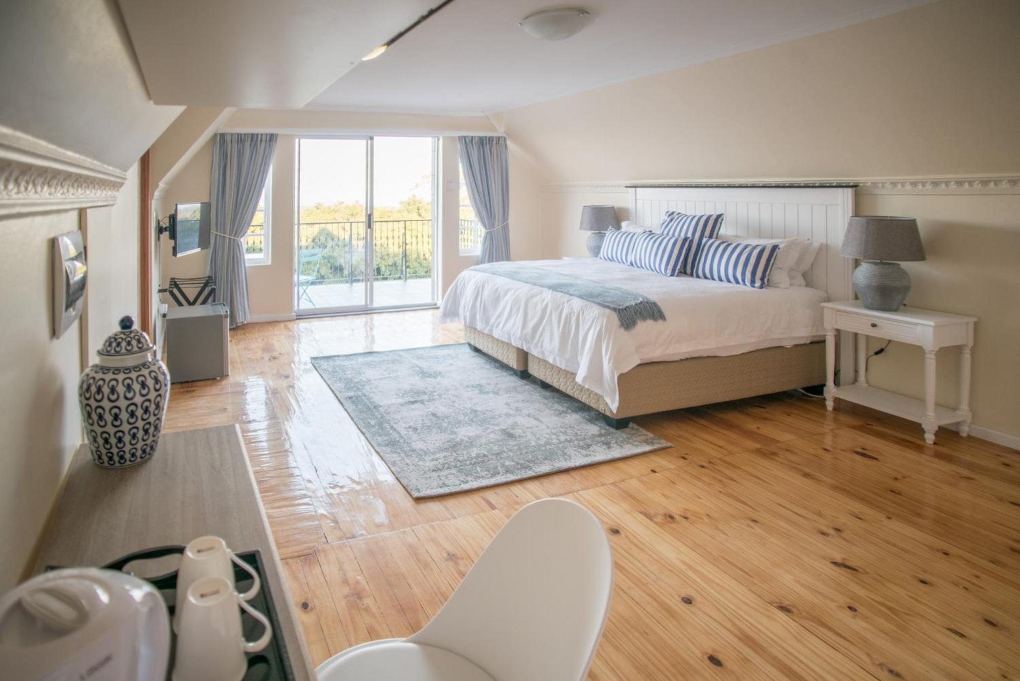 Family Room - Photo 1