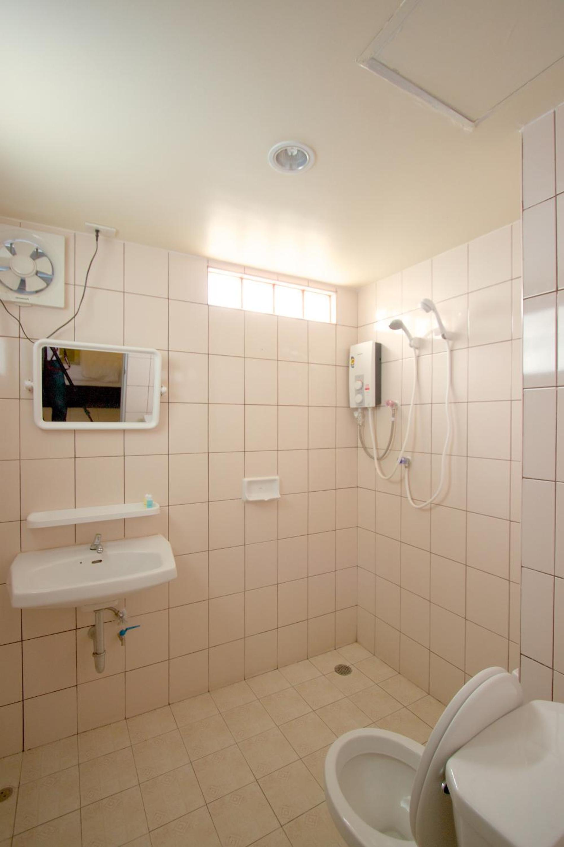 Standard Twin Room photo 2