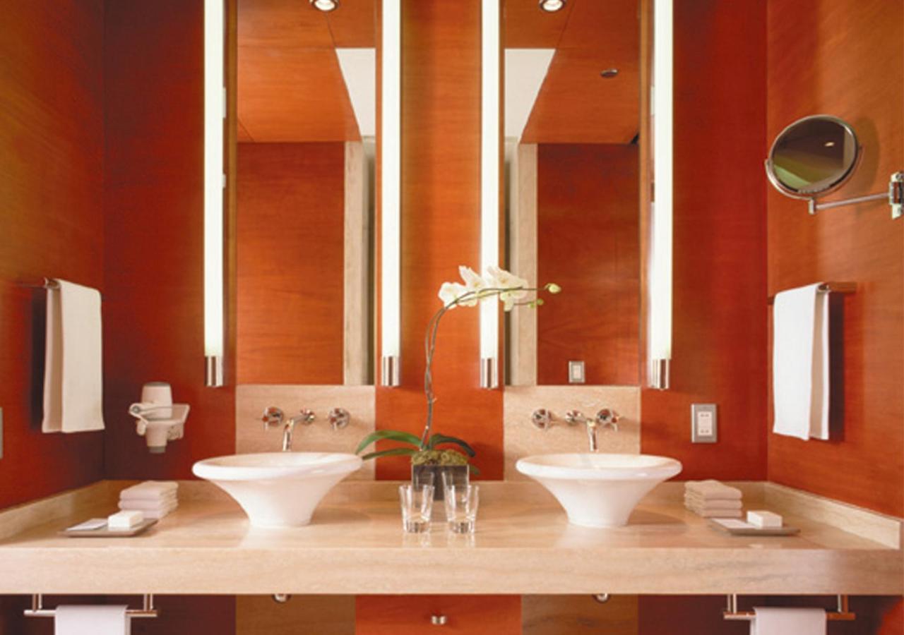 Diplomatic Suite - Photo 21