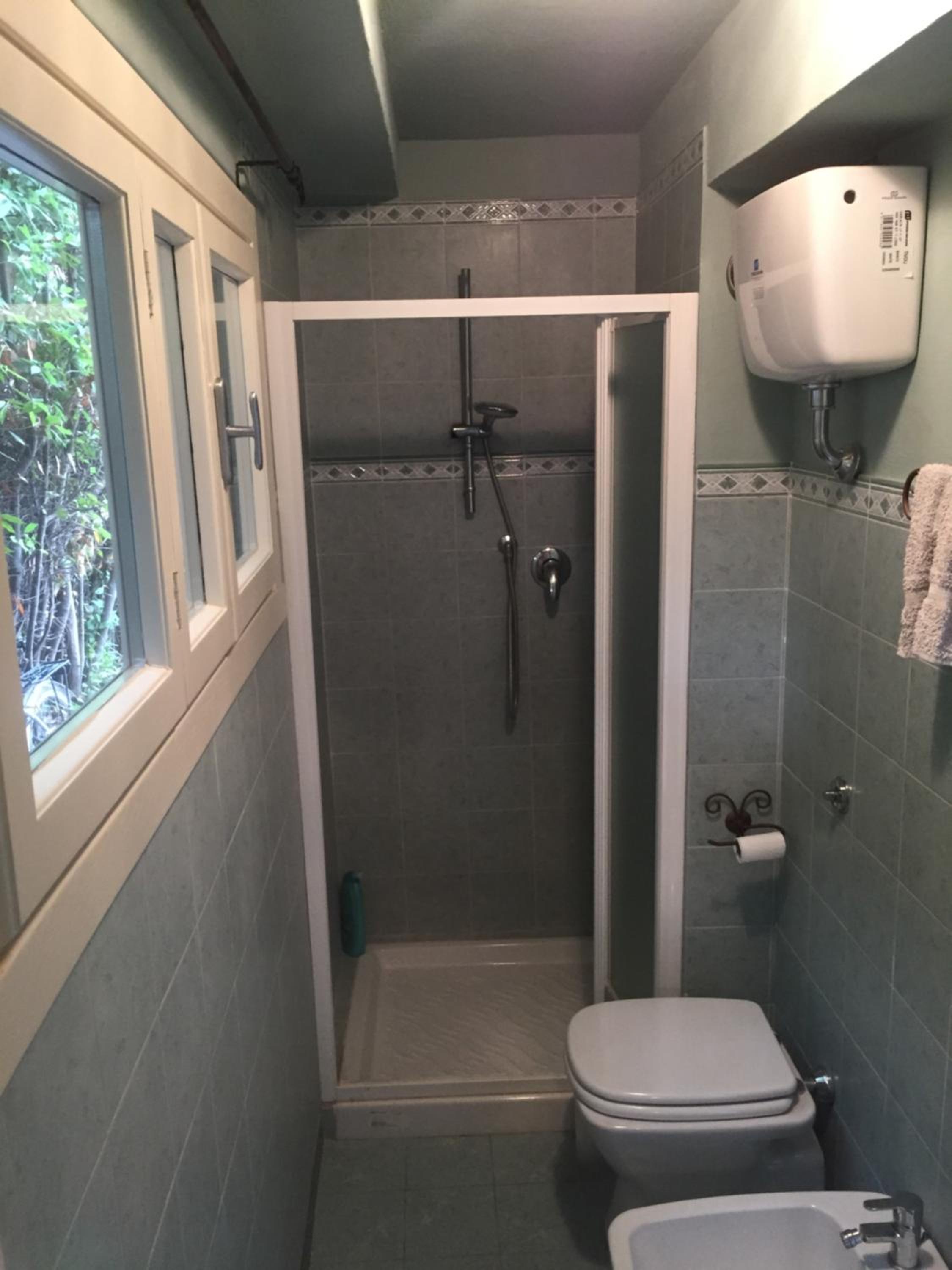 Standard Double Room - Photo 6