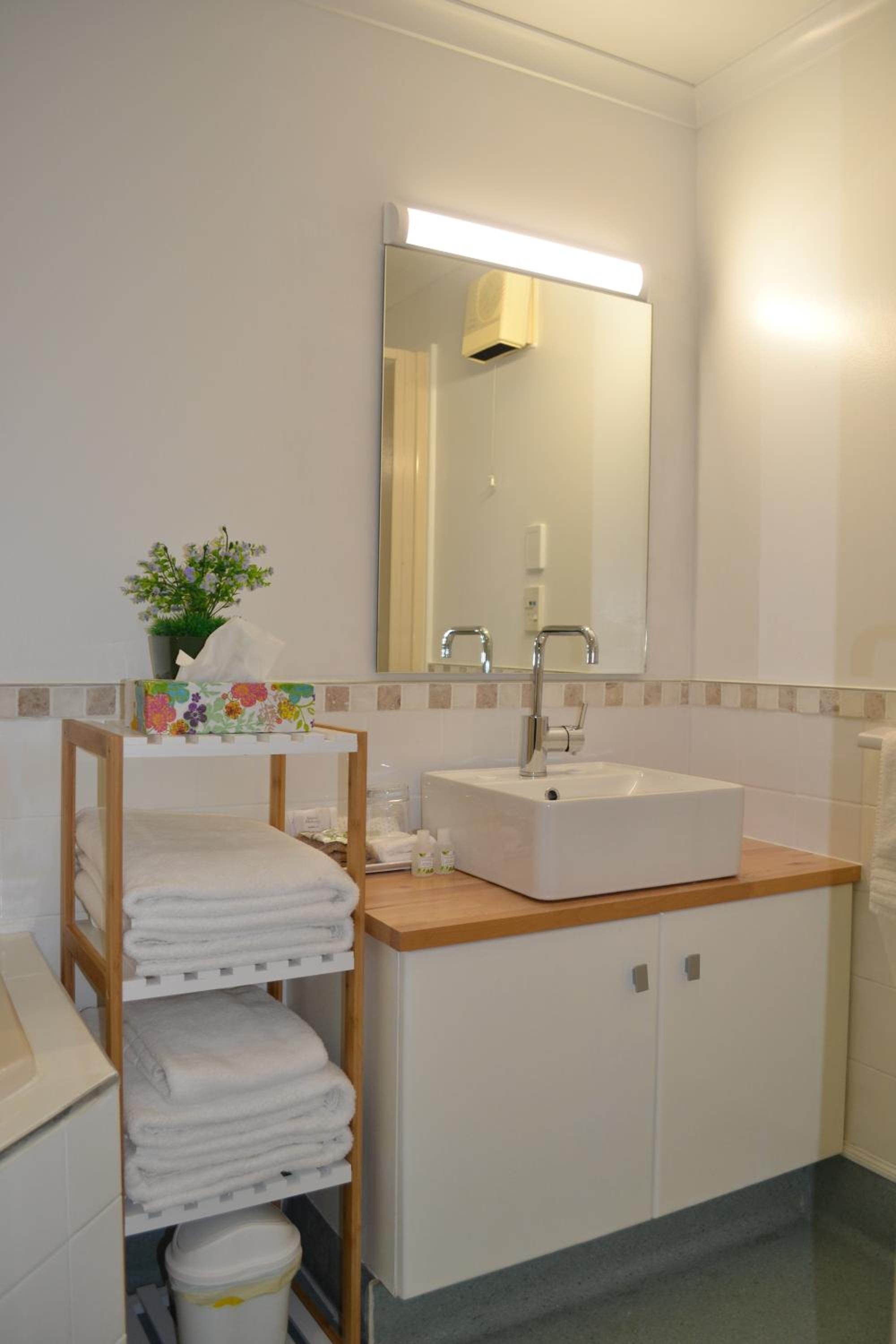 Queen Room with Spa Bath - Photo 3