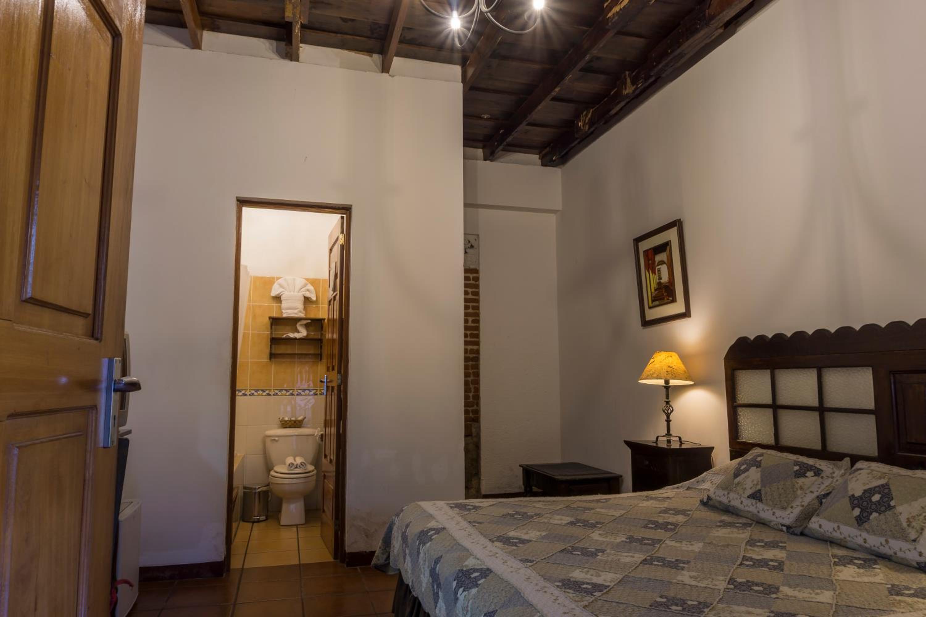 King Room with Spa Bath photo 2
