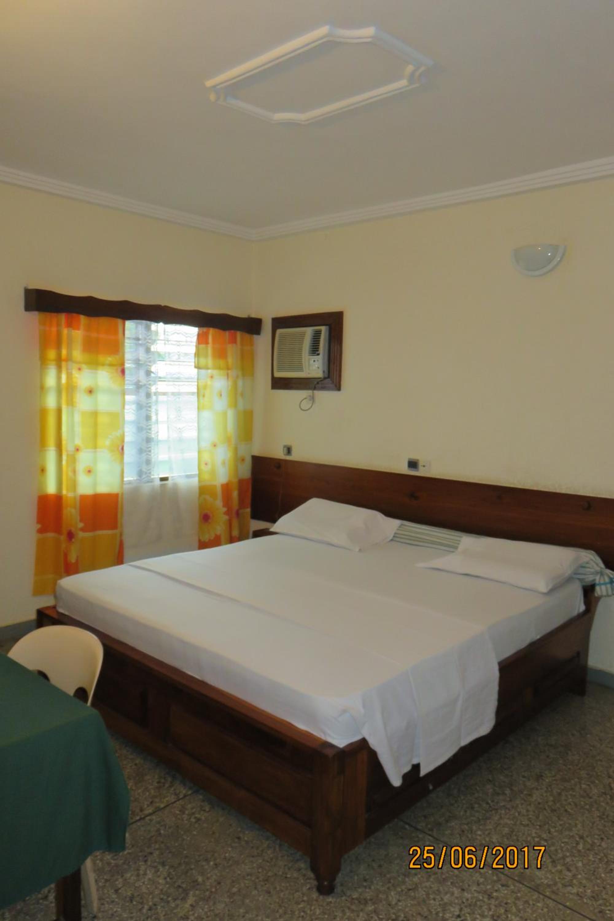 Deluxe Double Room with Balcony photo 3