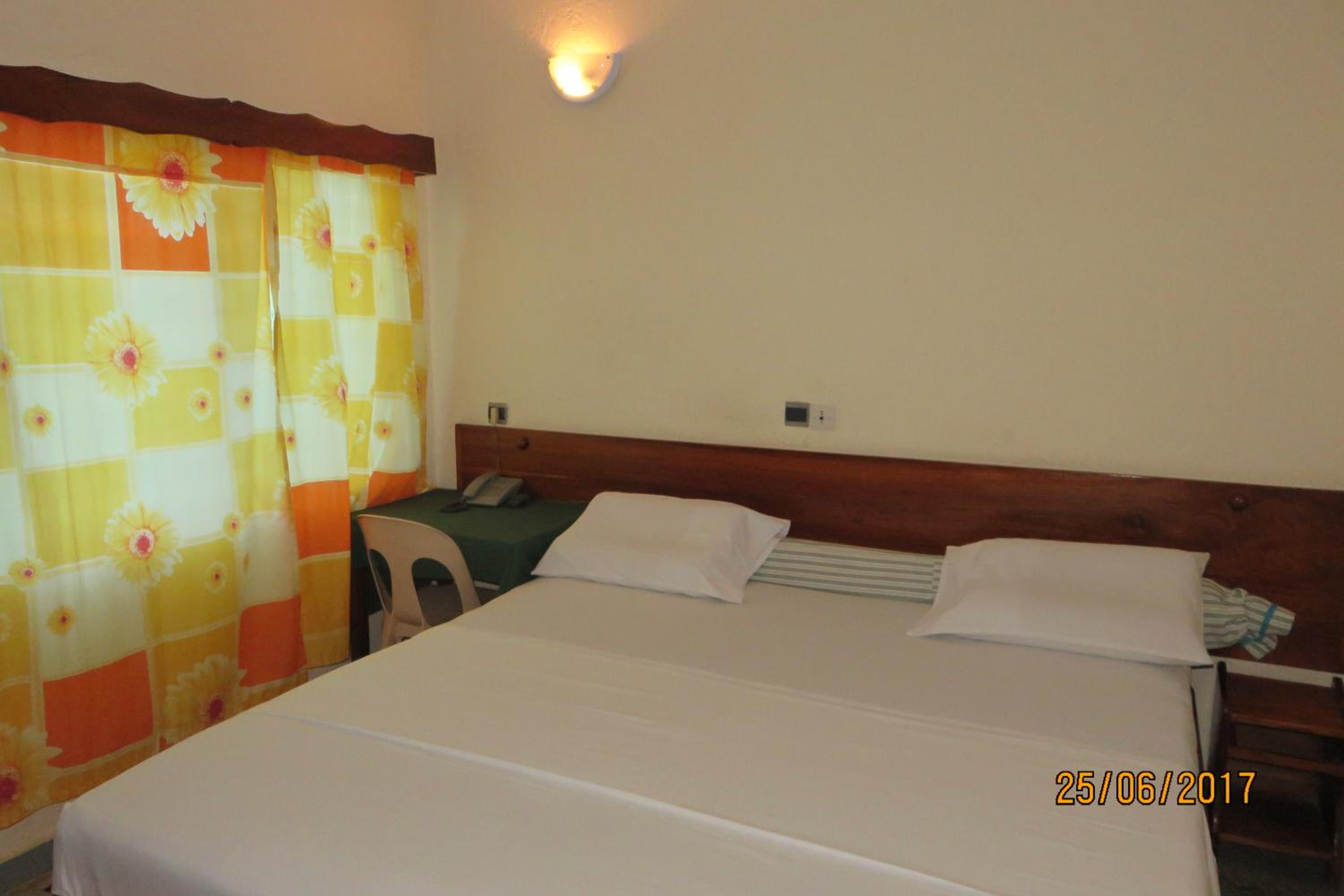 Deluxe Double Room with Balcony photo 2