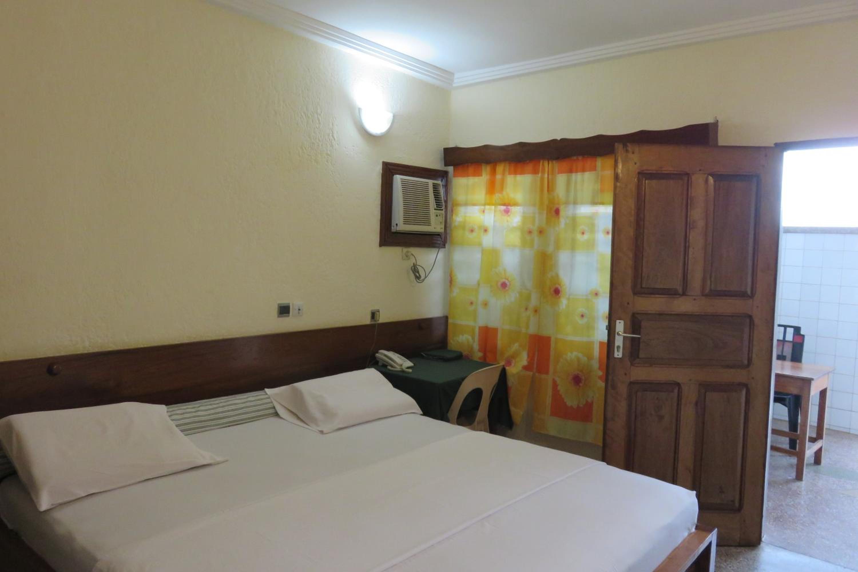 Deluxe Double Room with Balcony photo 1