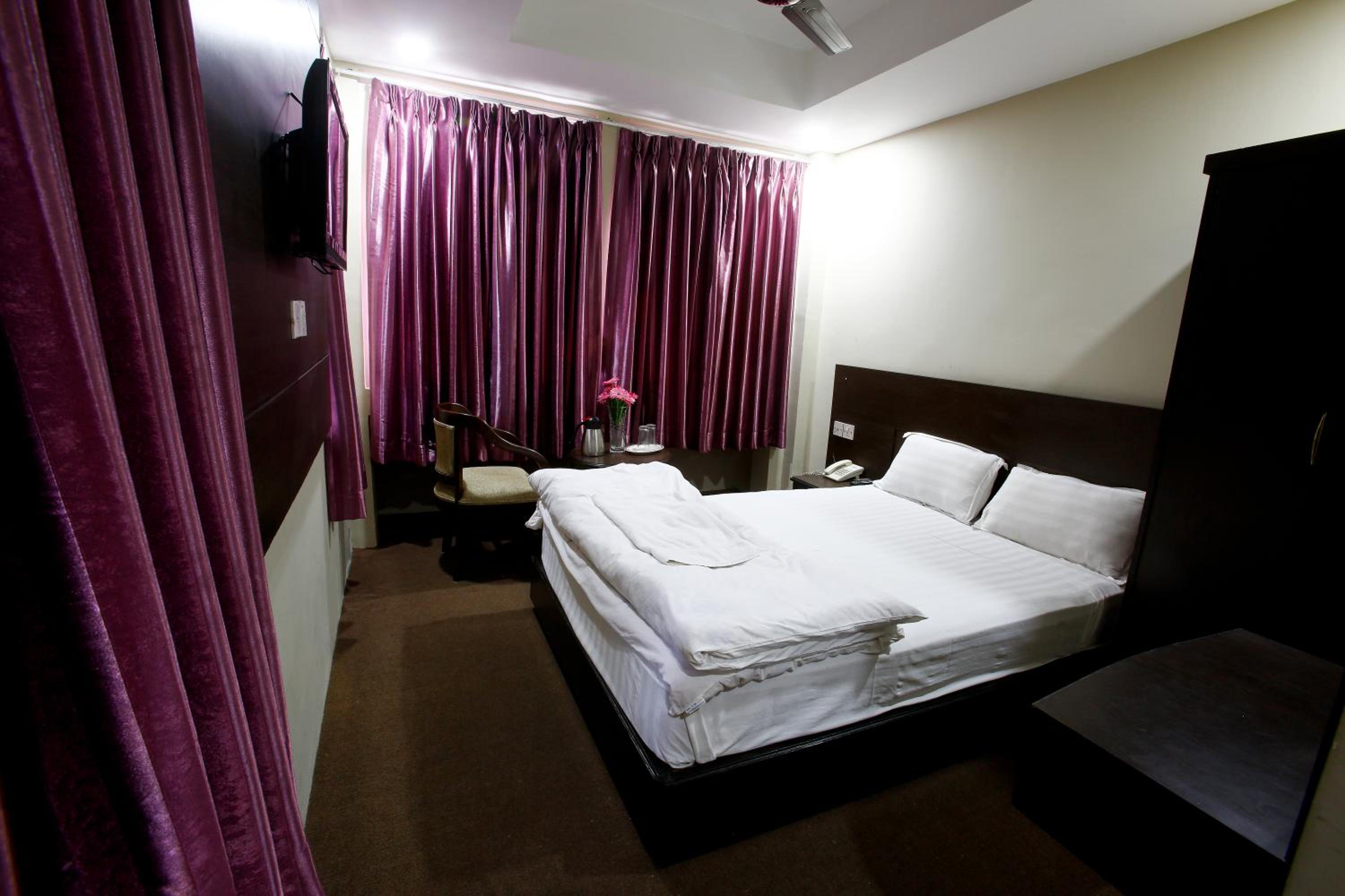 Deluxe Double Room - Photo 2