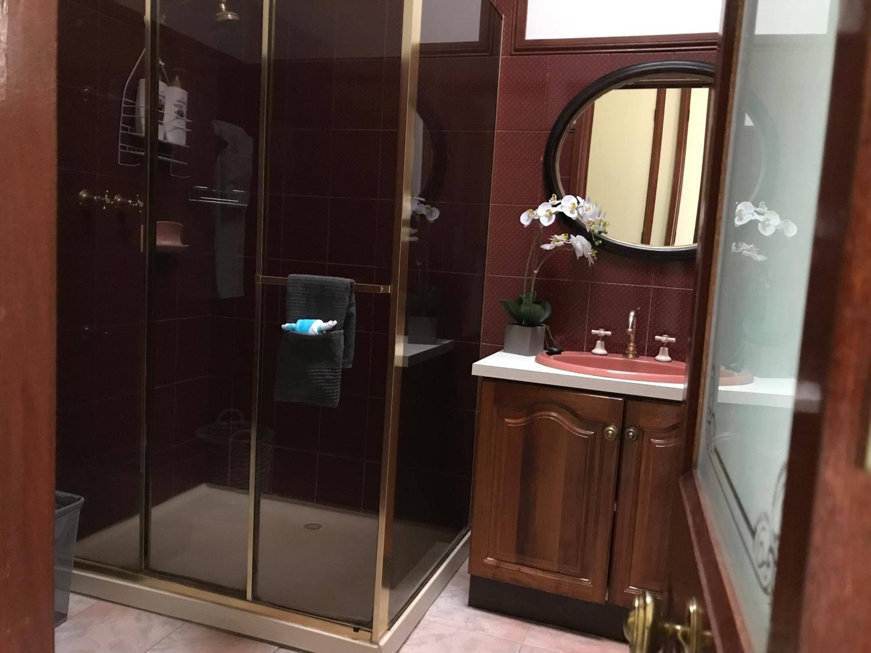 King Room with Private Bathroom photo 3