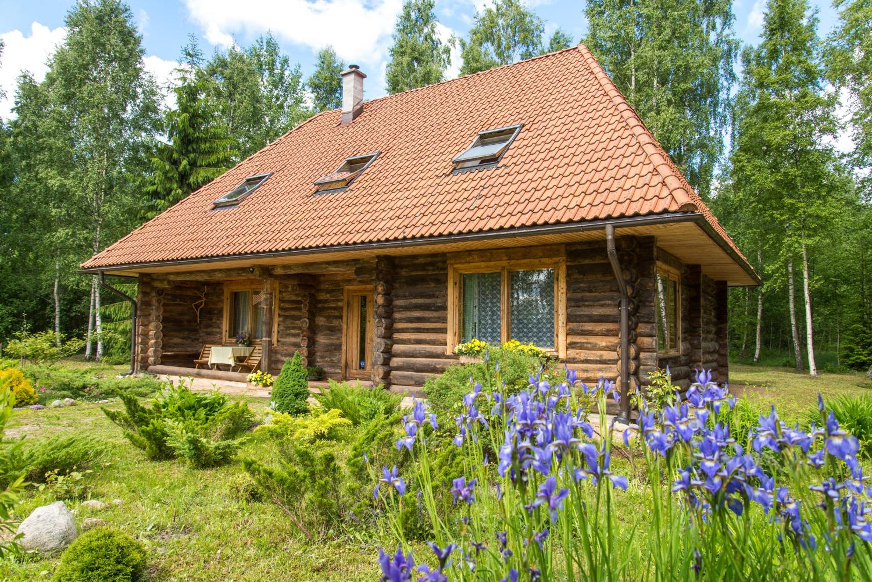 Four-Bedroom House - Photo 40