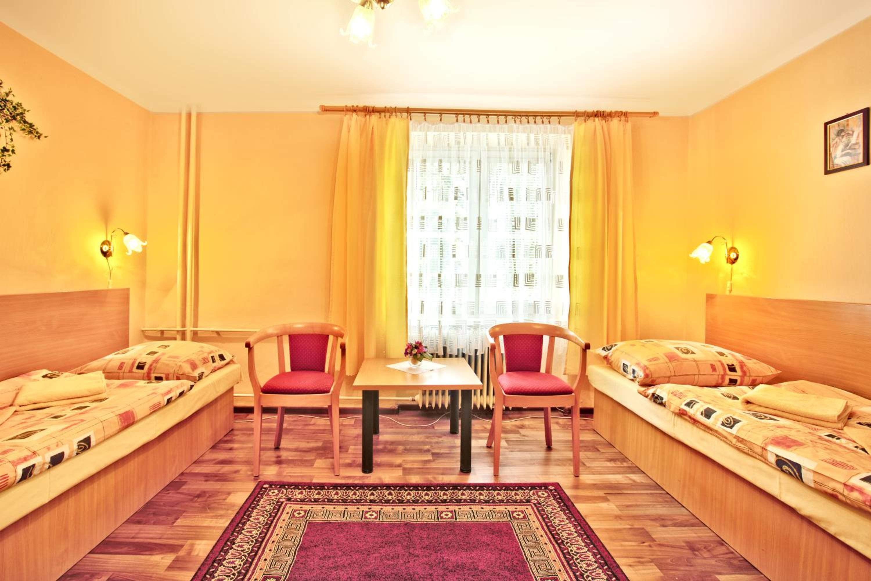 Standard Twin Room photo 1