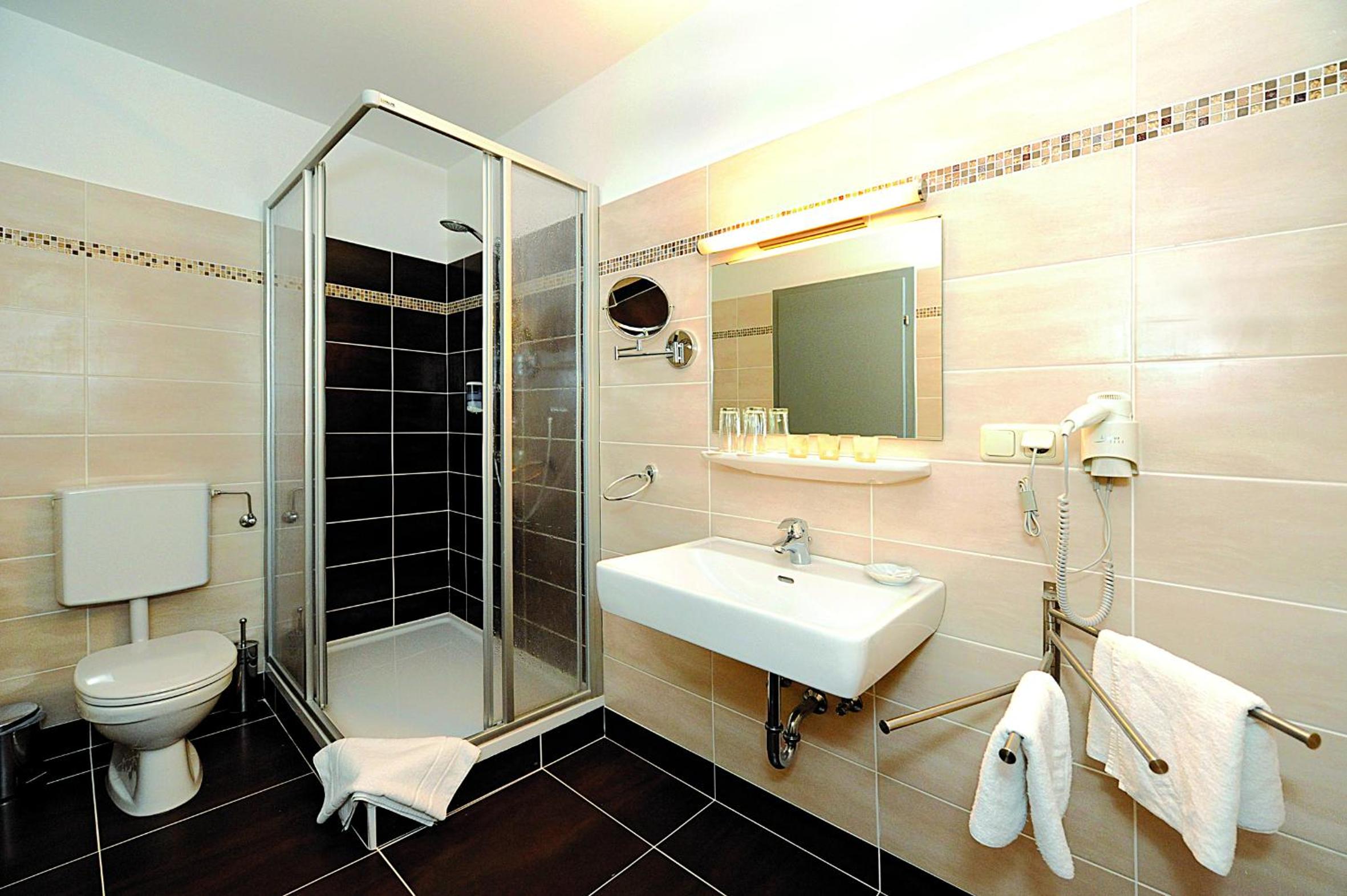Superior Double Room with Balcony - Photo 4