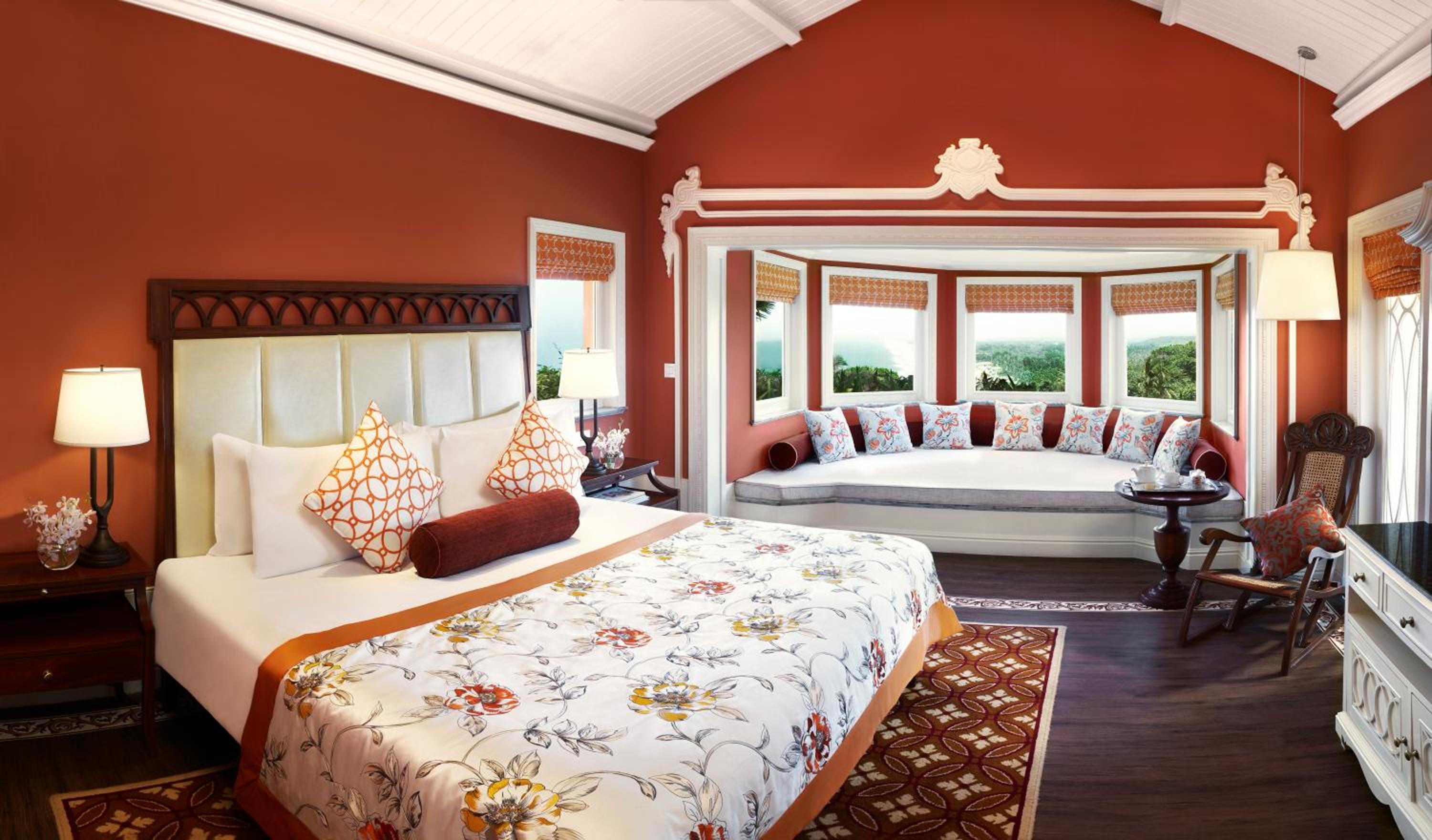 Presidential Villa – Three Bedrooms – 2 Way Airport transfers, Access to Hermitage Lounge, Cocktail Hours (6pm to 8pm), 15% Discount on Food & Beverages, SPA