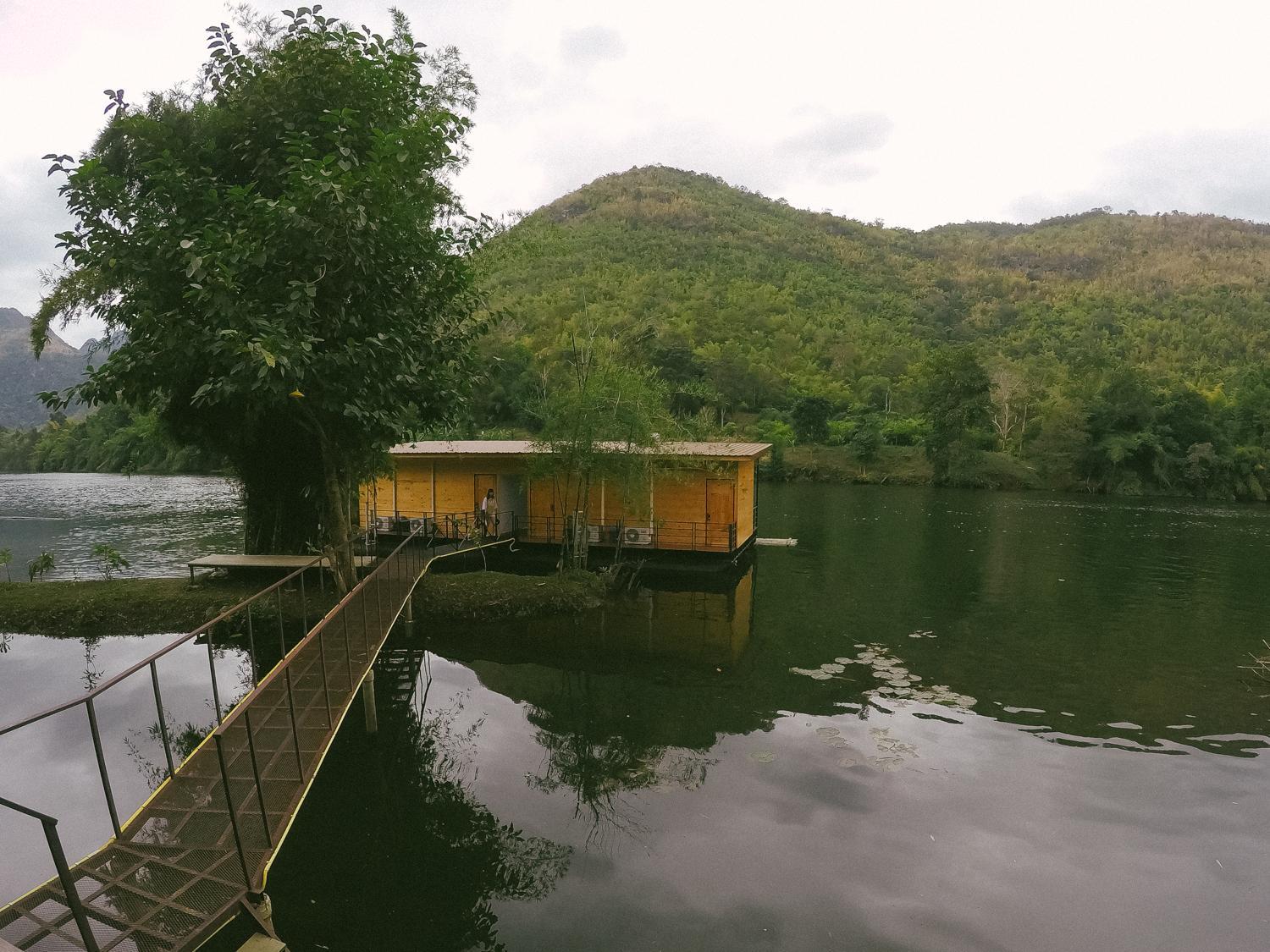 King Room with Lake View - Photo 9