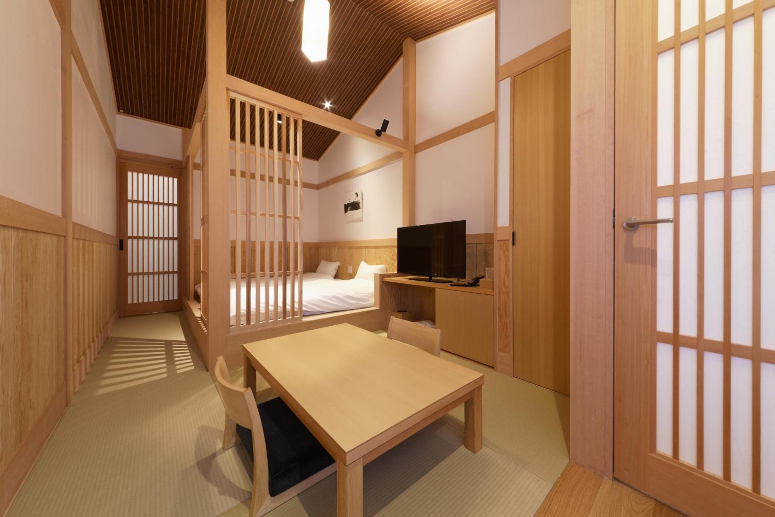 Twin Room with Private Bathroom - Included free drink