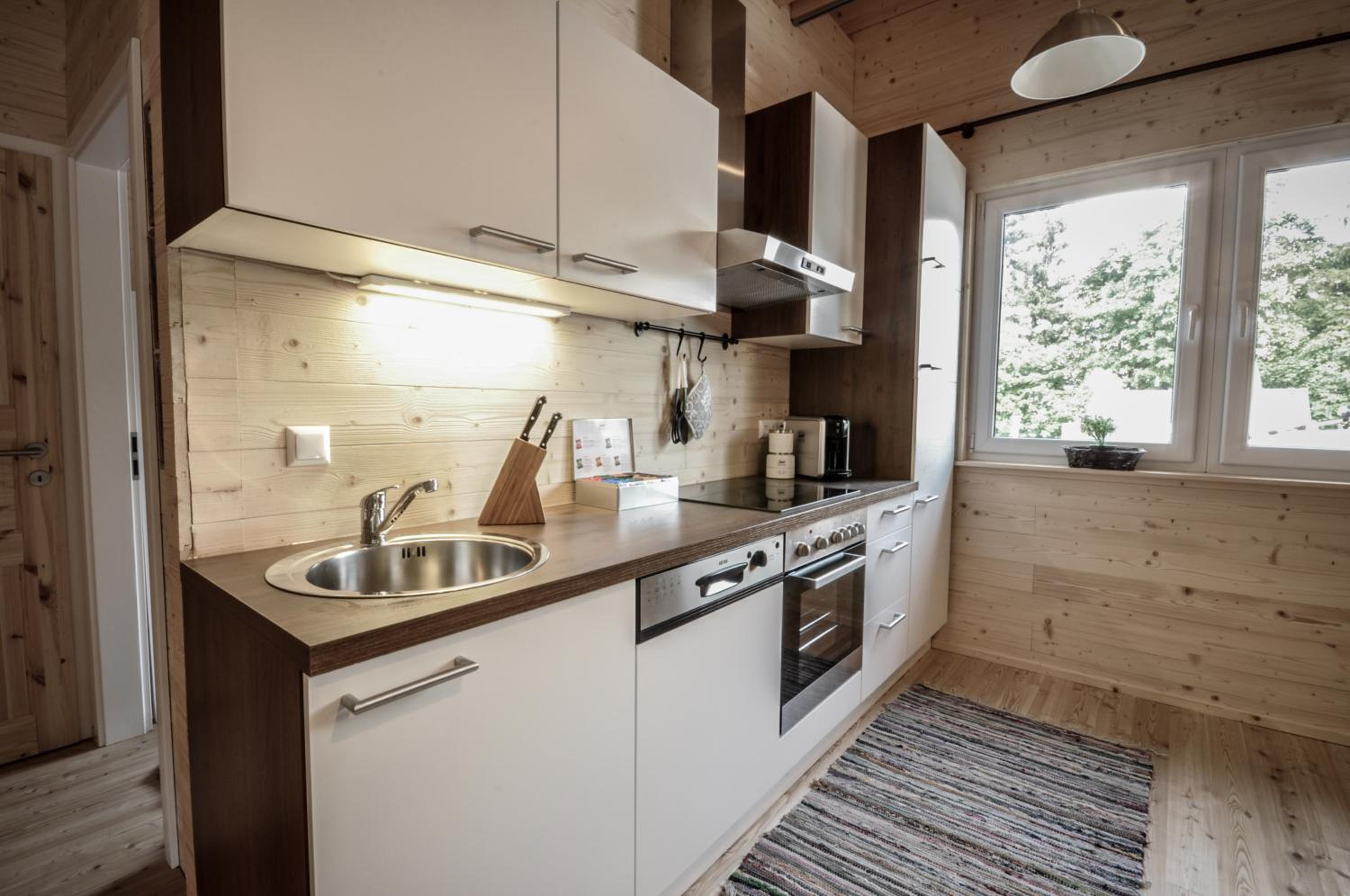 Apartment with Mountain View - Photo 7