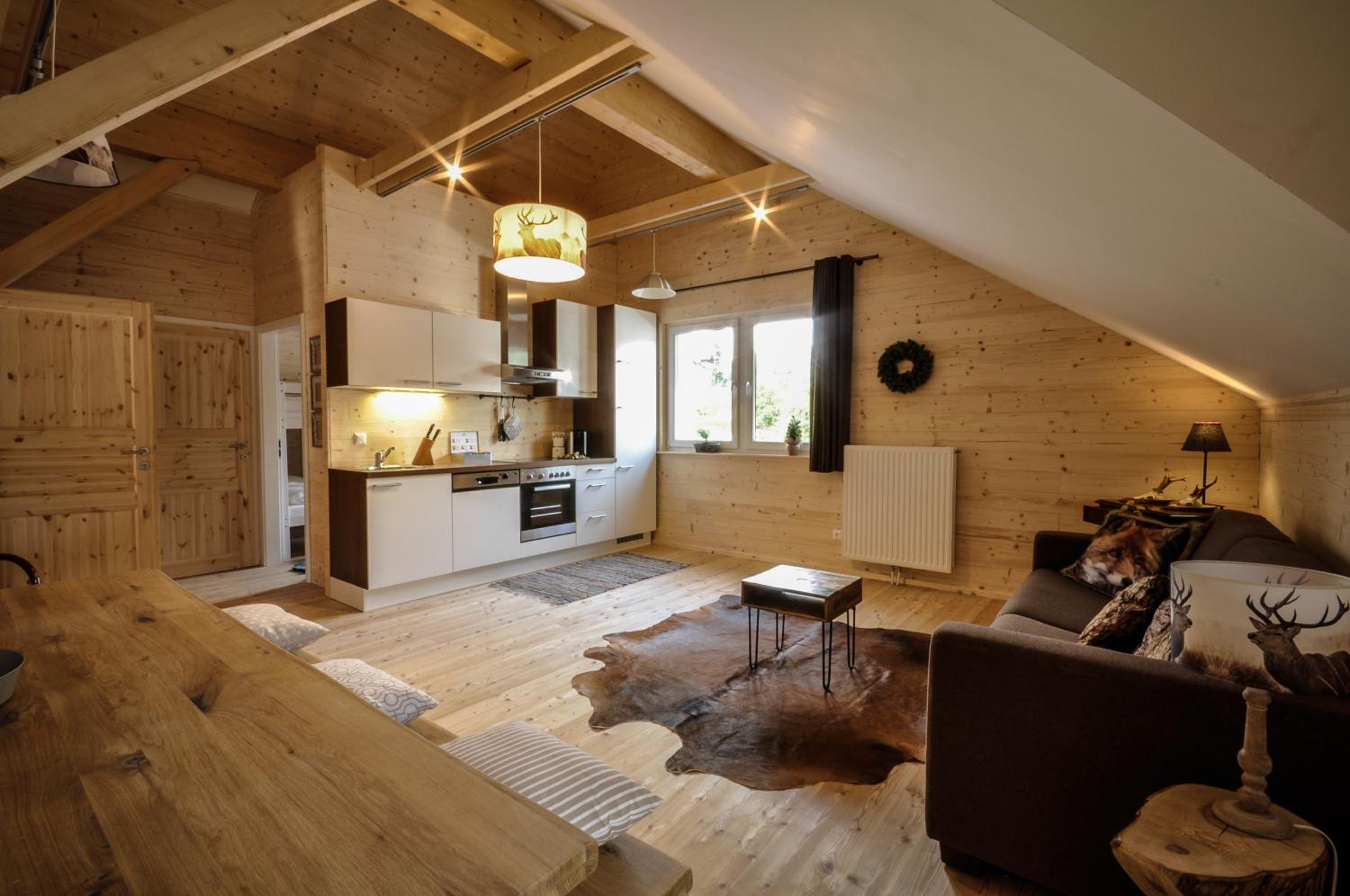 Apartment with Mountain View - Photo 8