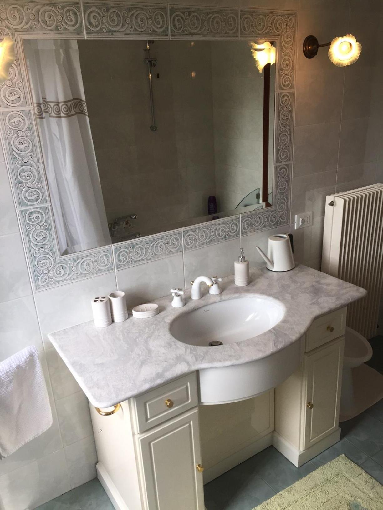 Comfort Double Room with Private Bathroom photo 3
