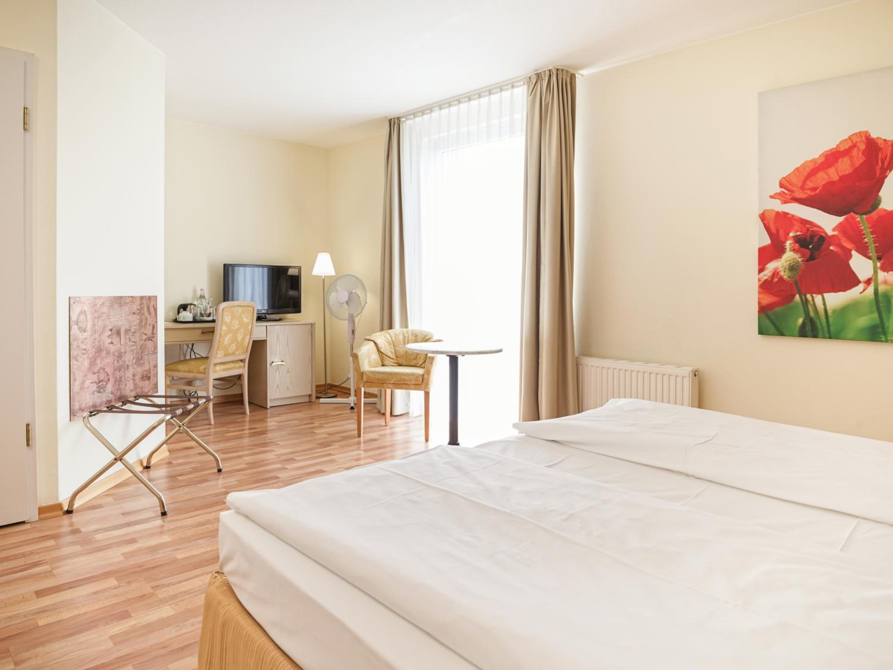 Comfort King Room photo 1