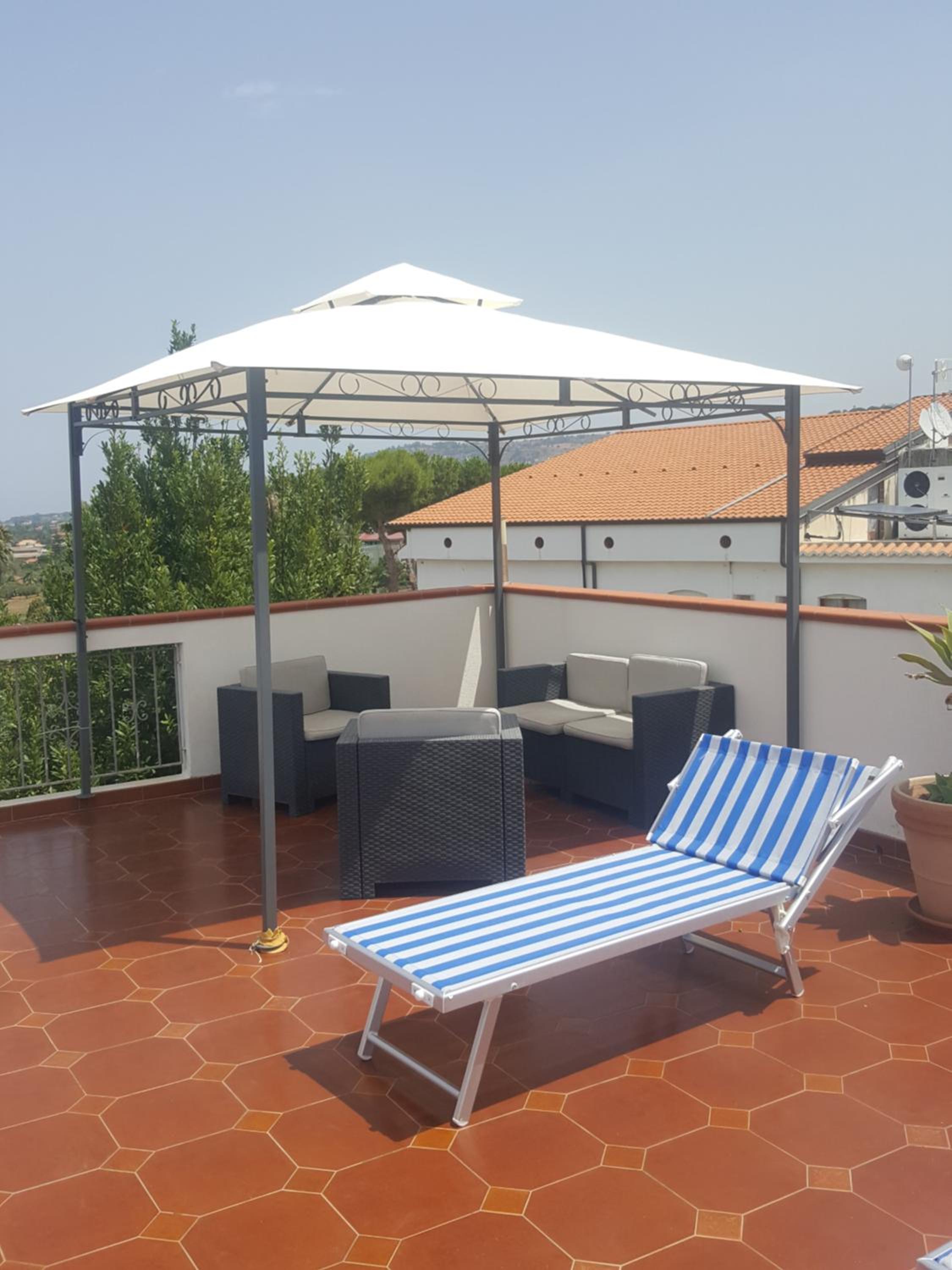 Apartment with Sea View - Photo 44