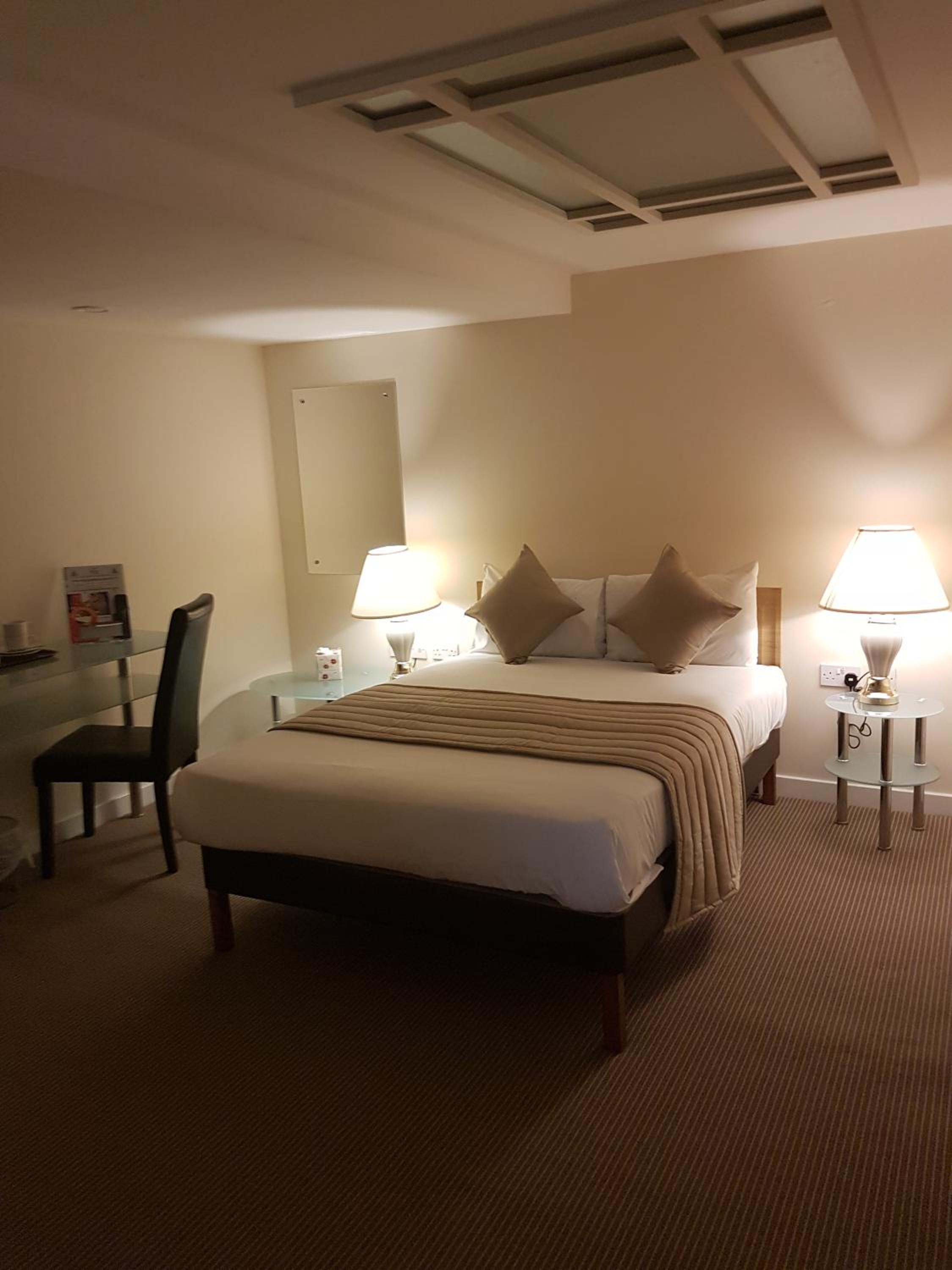 Club Double Room Without a Window - Photo 1