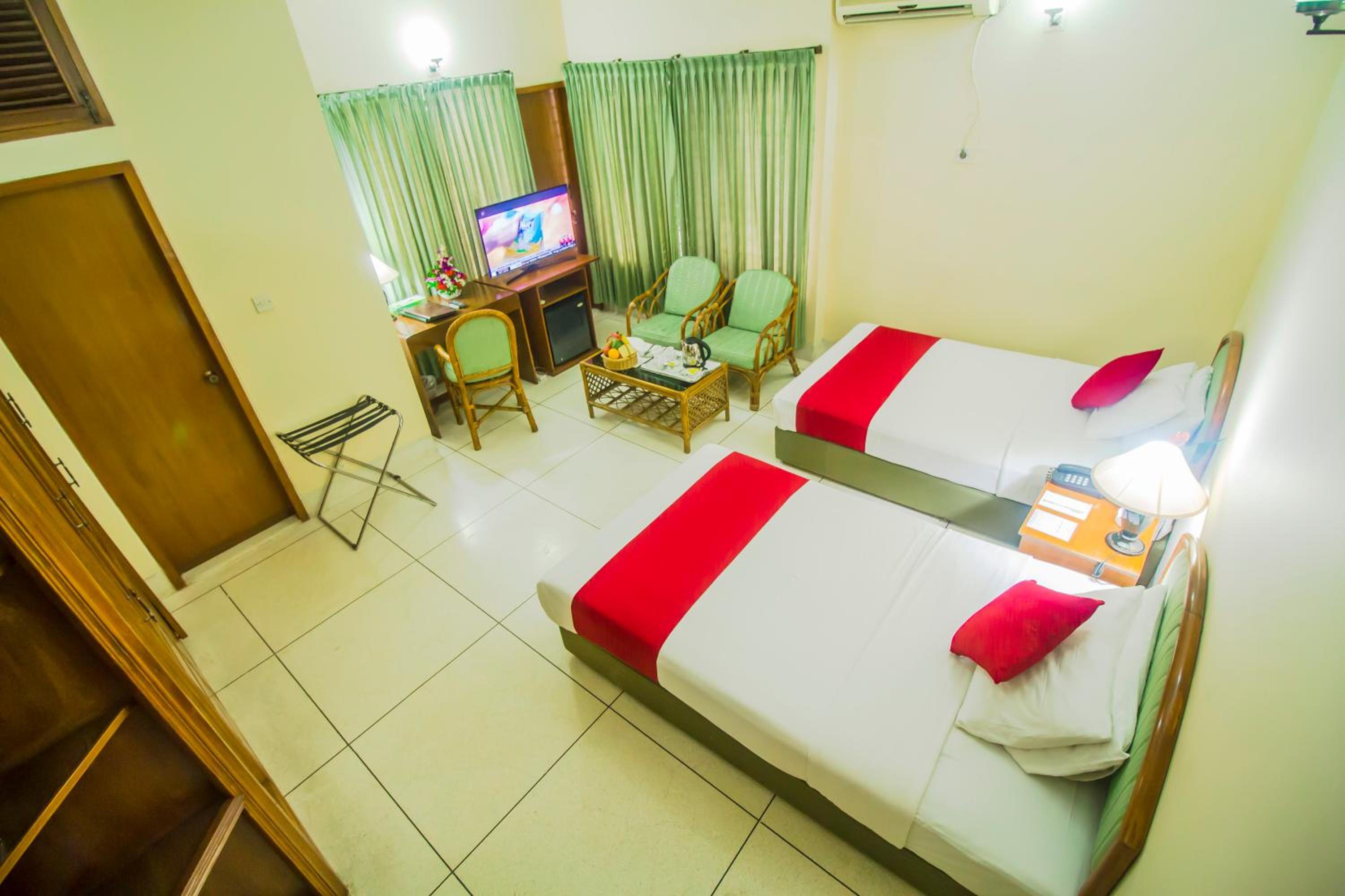 Deluxe Twin Room photo 2