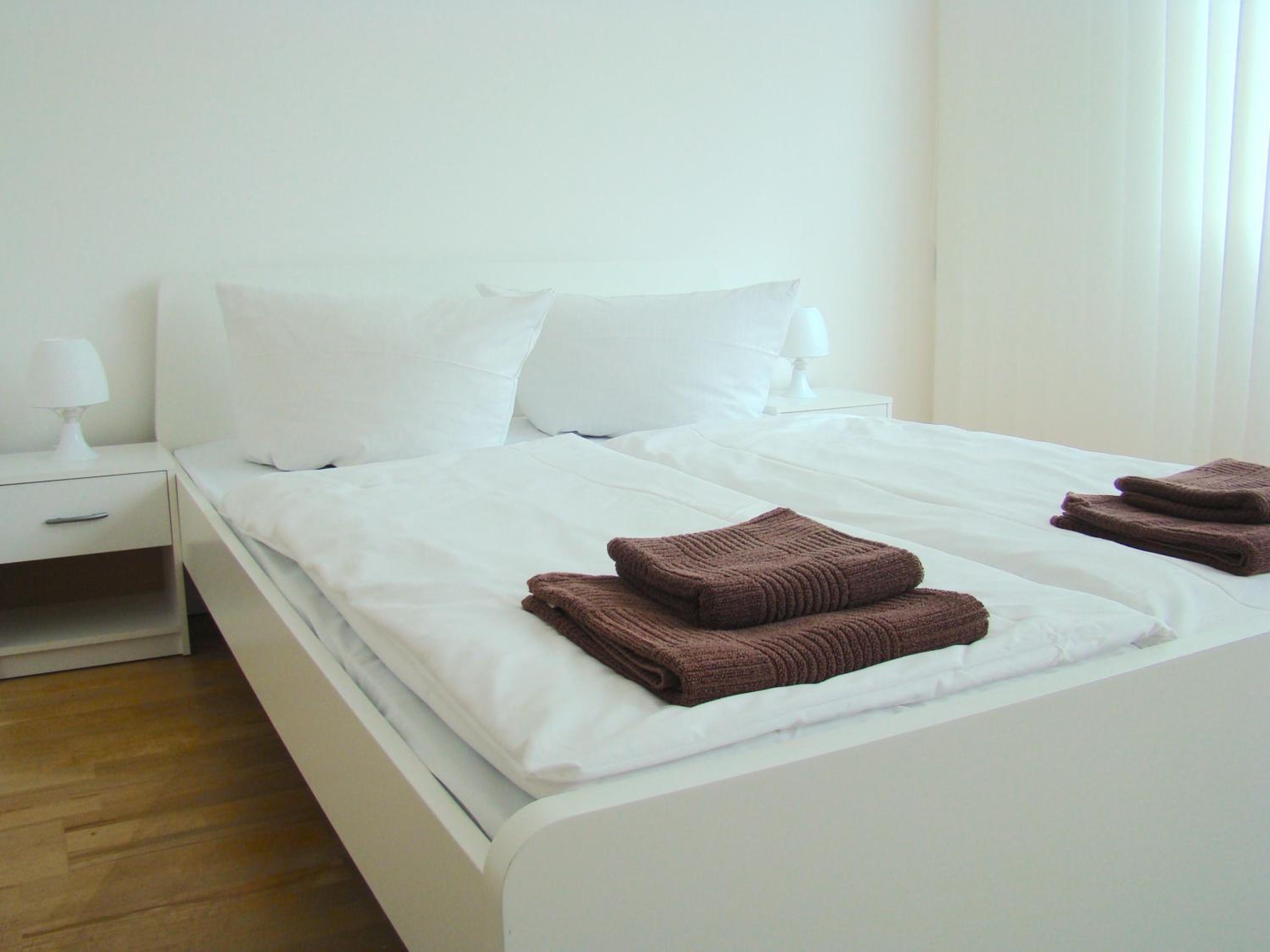 Double or Twin Room with Shared Bathroom photo 2