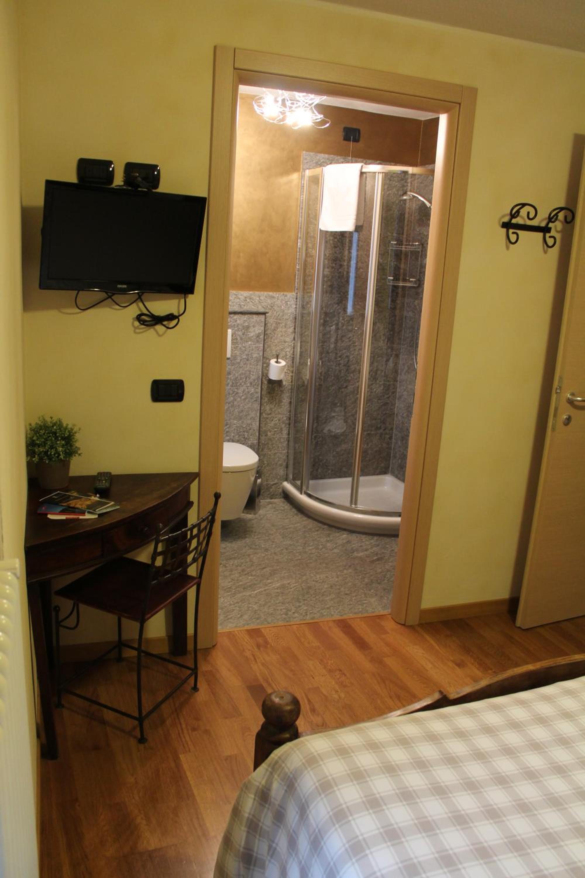 Double Room photo 3