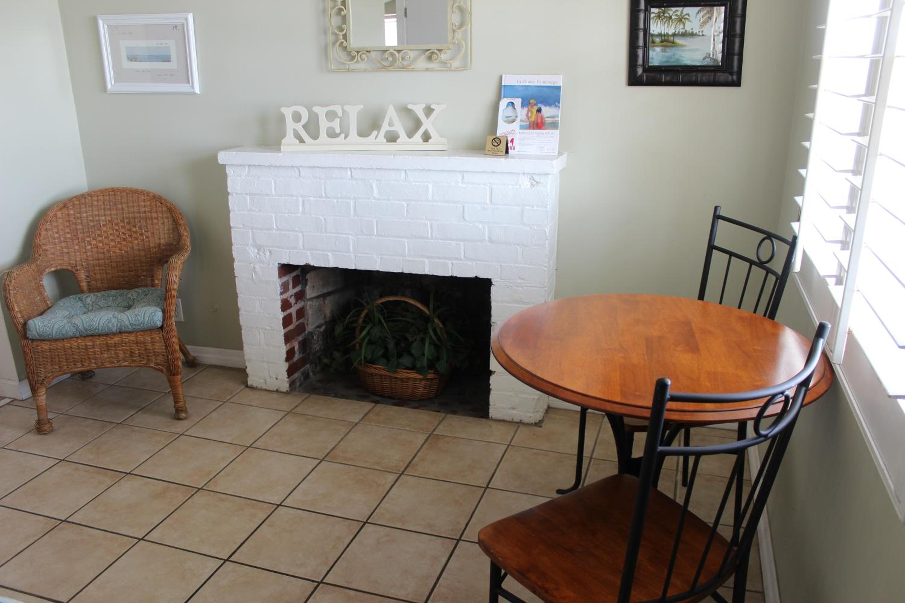 Cottage with Garden View - Photo 4