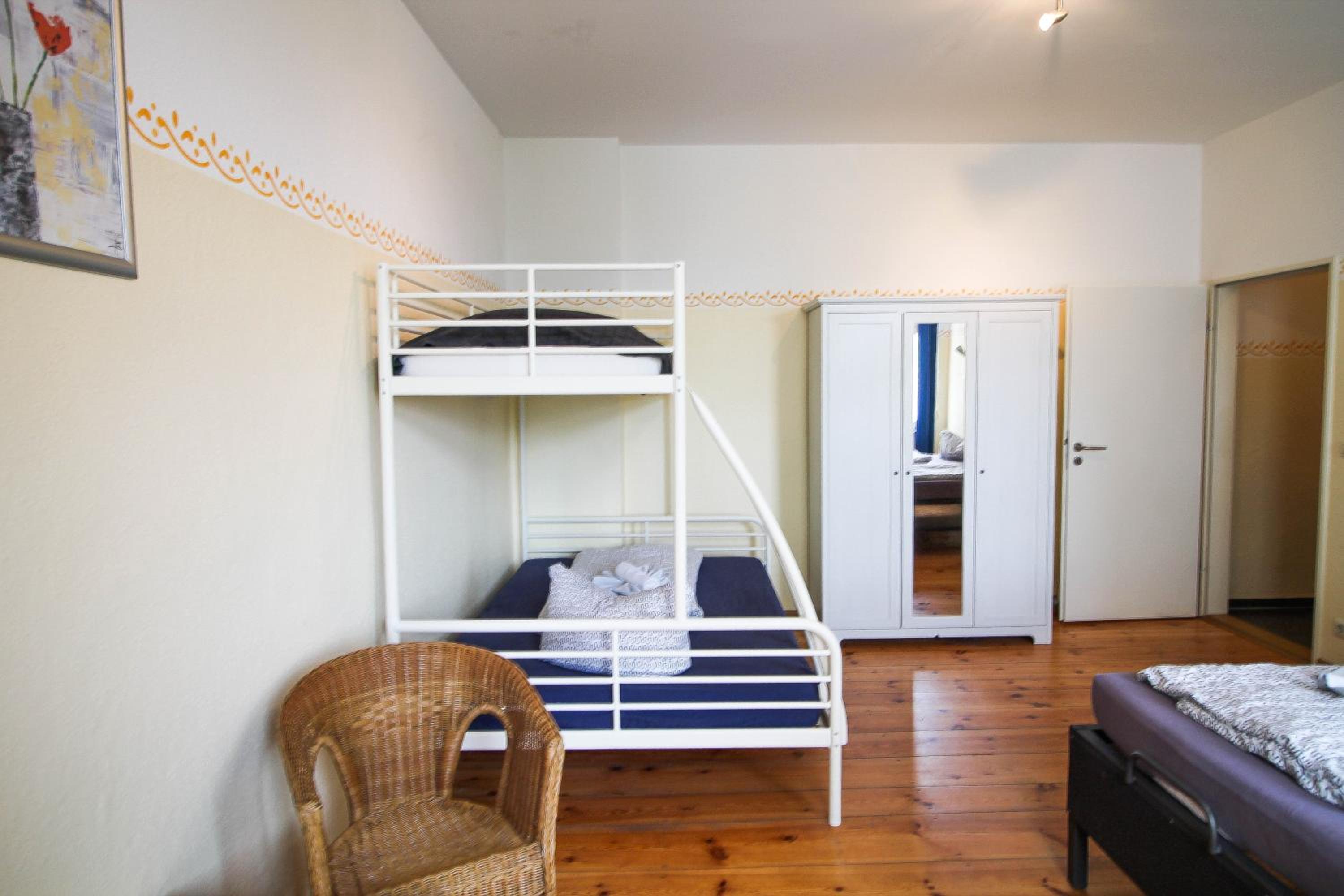 Apartment (3 Adults)