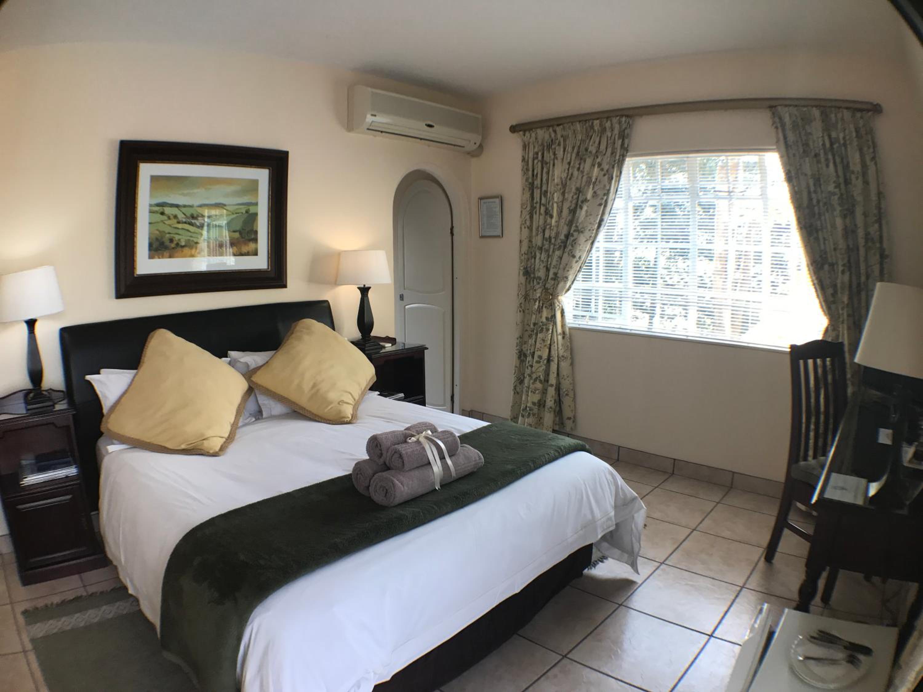 Superior Queen Room photo 1