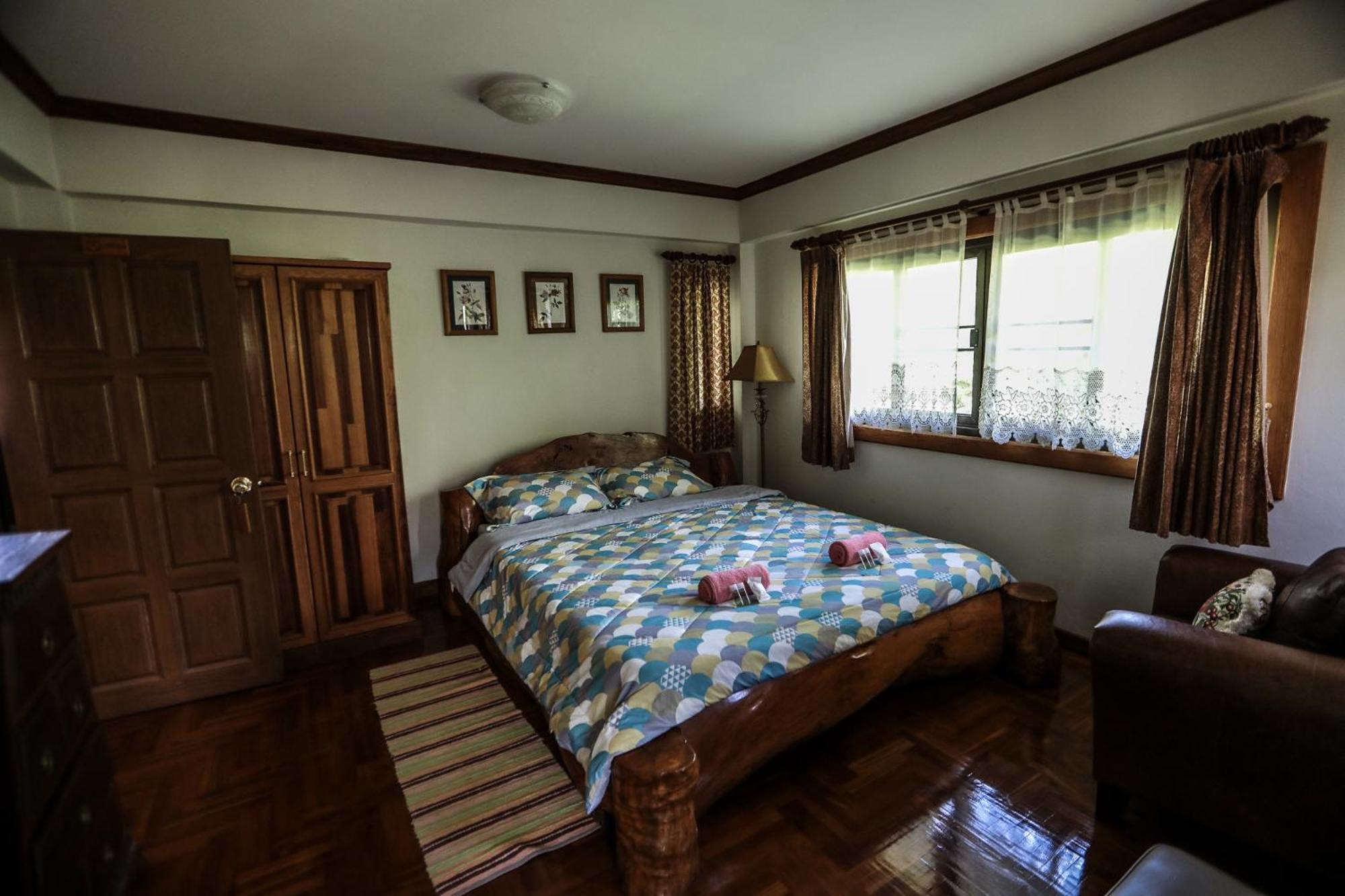 Apartment with Mountain View - Photo 9