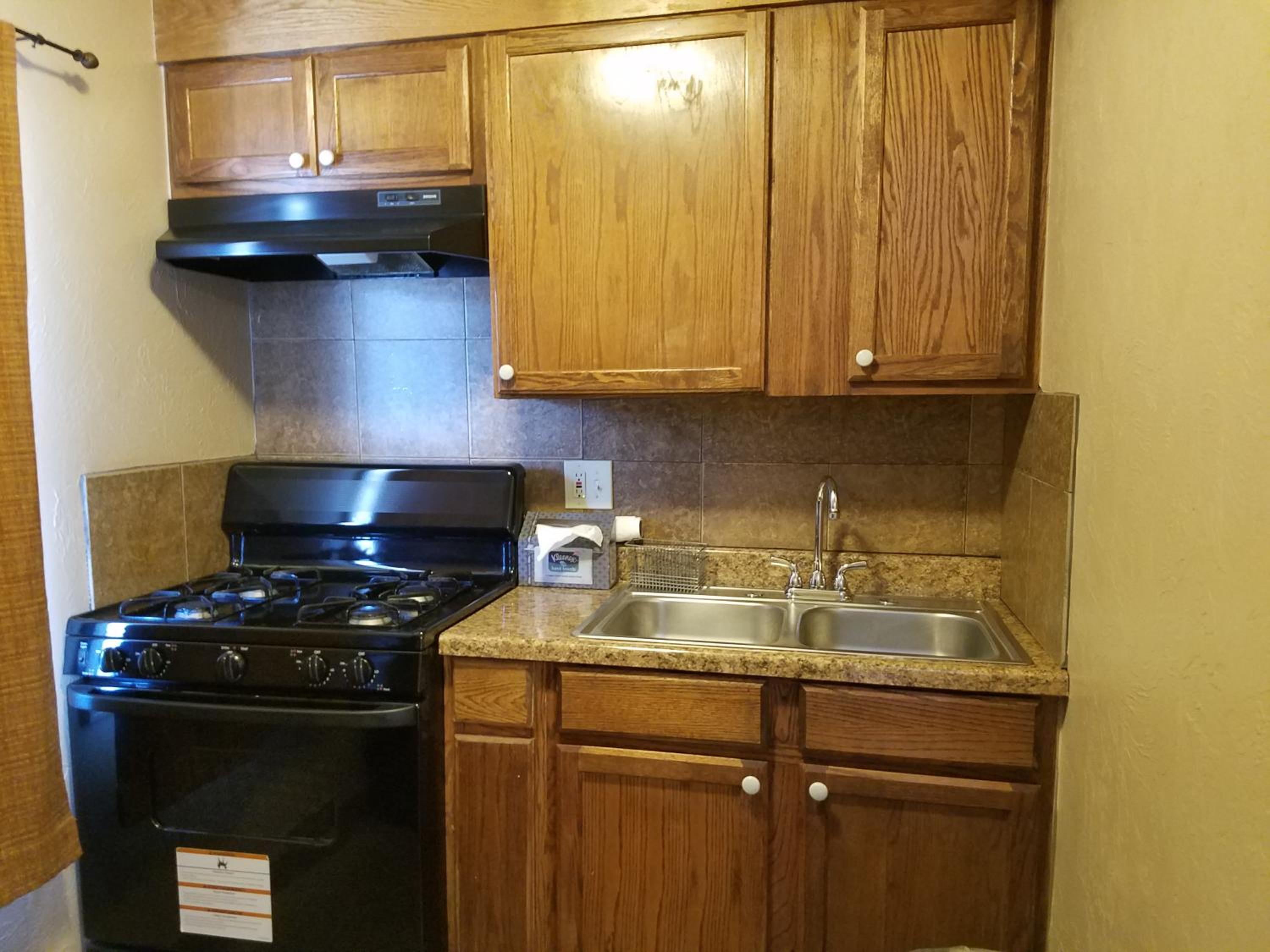 Deluxe Double Room with Kitchen - Photo 4