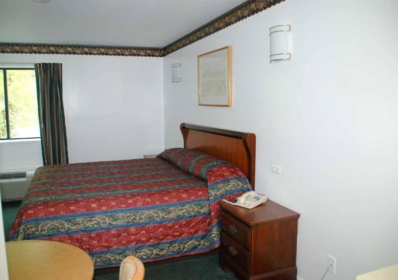 Standard King Room - Photo 2