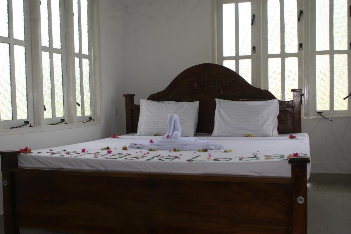 Deluxe Double or Twin Room with Mountain View
